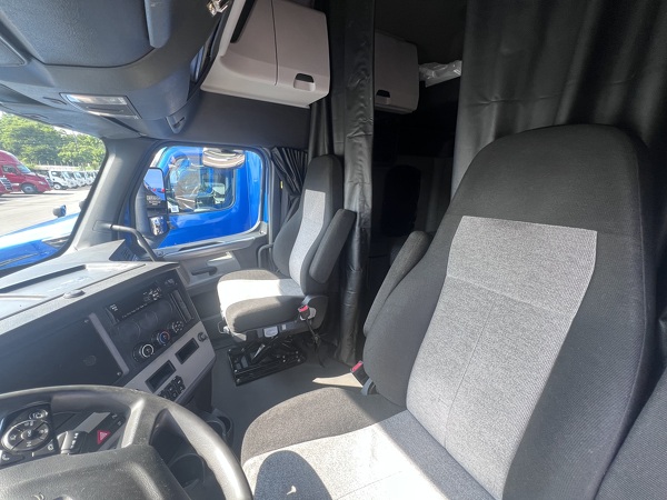 FREIGHTLINER CASCADIA 126SLP 2020