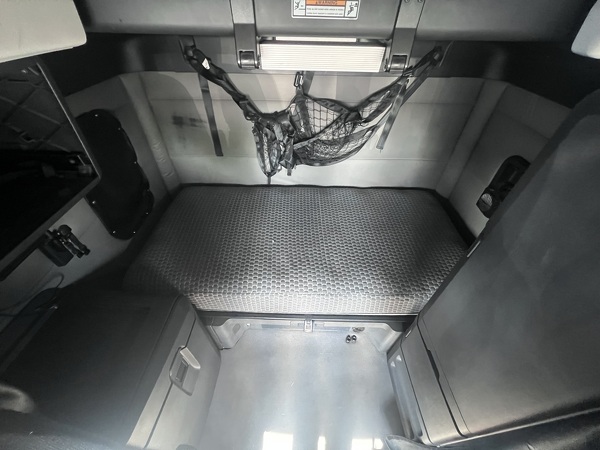 FREIGHTLINER CASCADIA 126SLP 2020