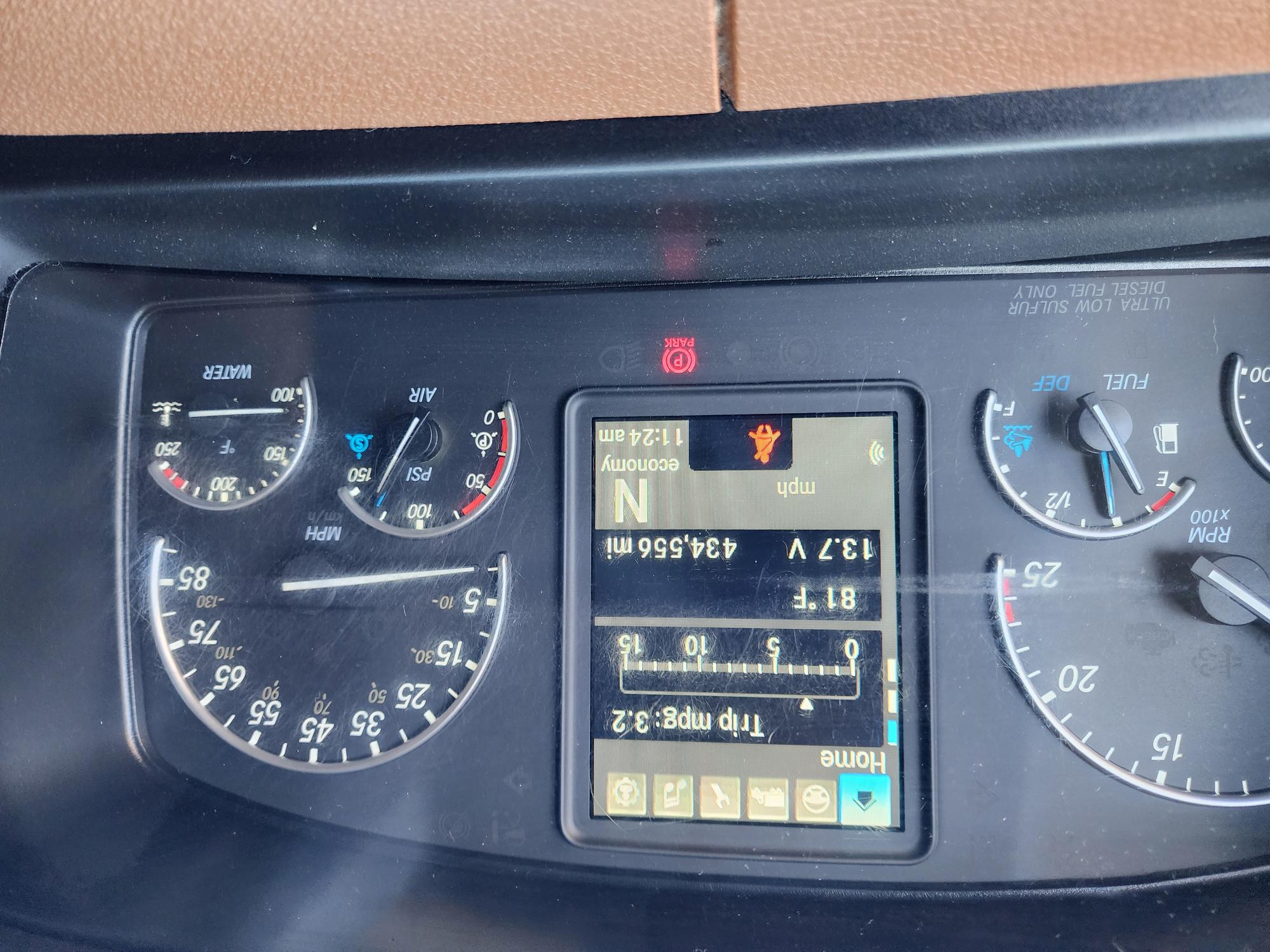 2021 FREIGHTLINER CASCADIA 126SLP - image 14