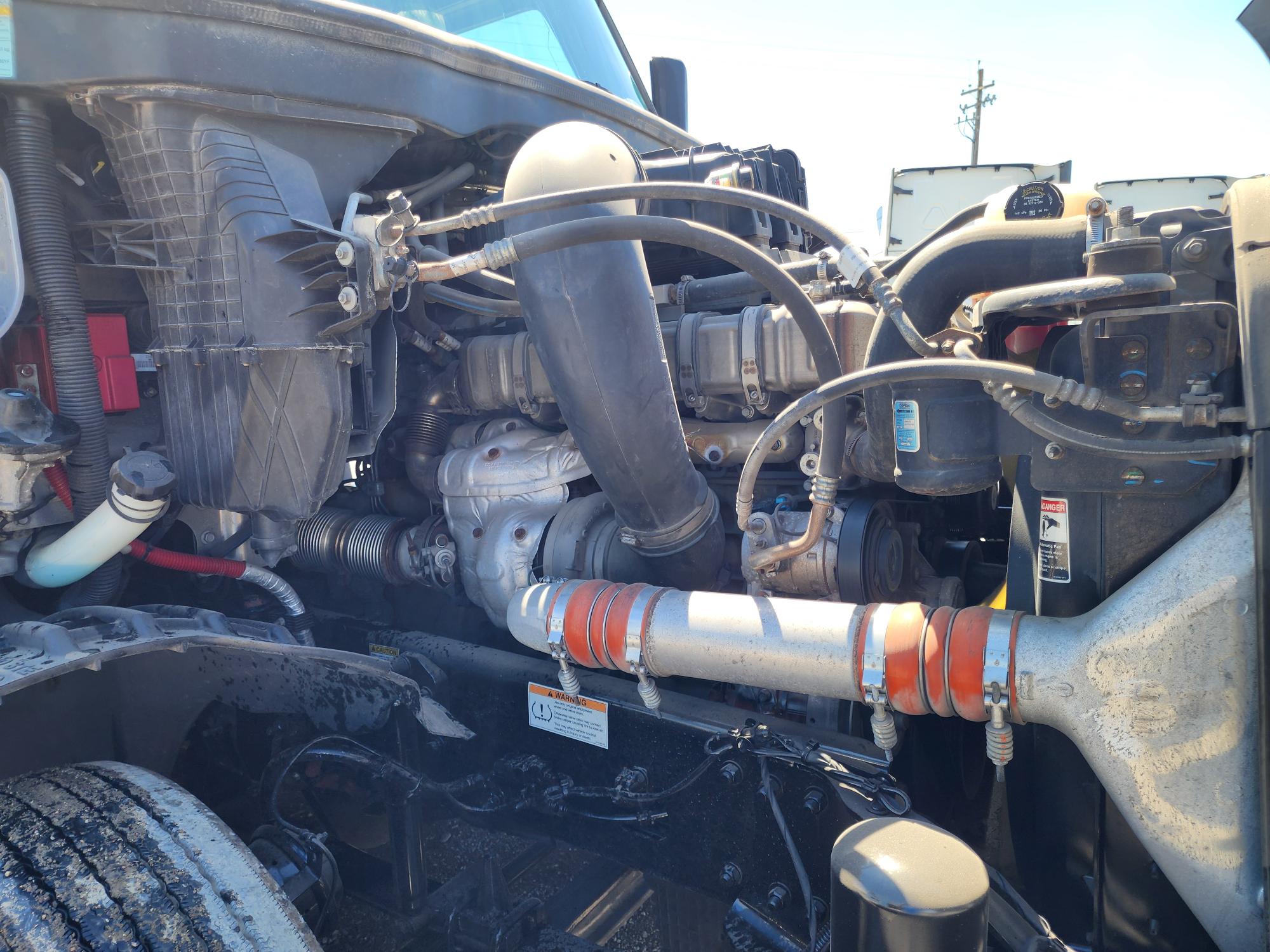 2021 FREIGHTLINER CASCADIA 126SLP - image 9