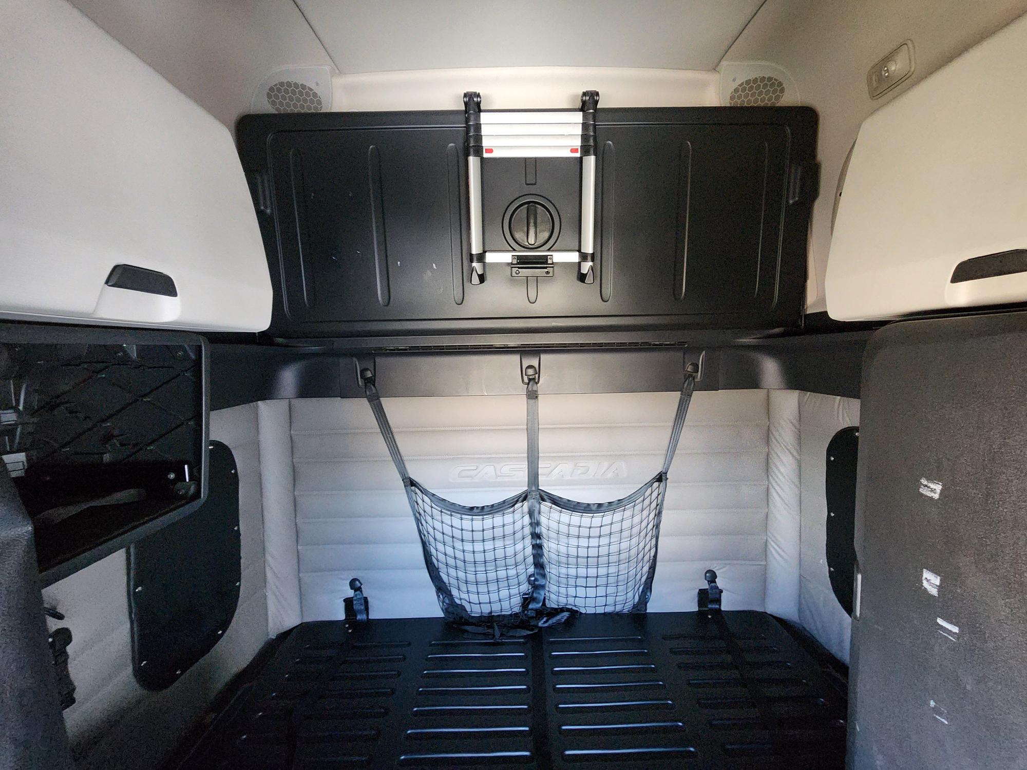 2020 FREIGHTLINER CASCADIA 126SLP - image 14