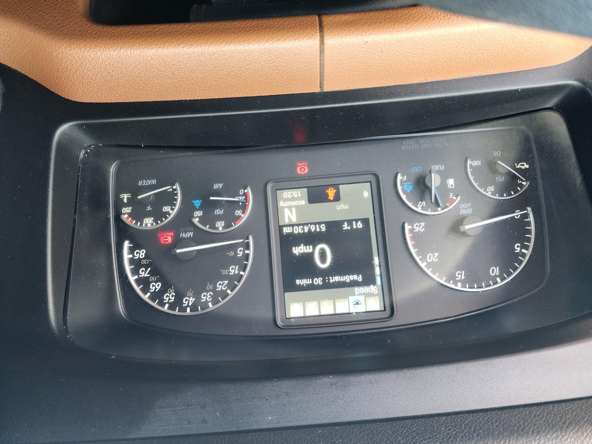 2021 FREIGHTLINER CASCADIA 126SLP - image 13