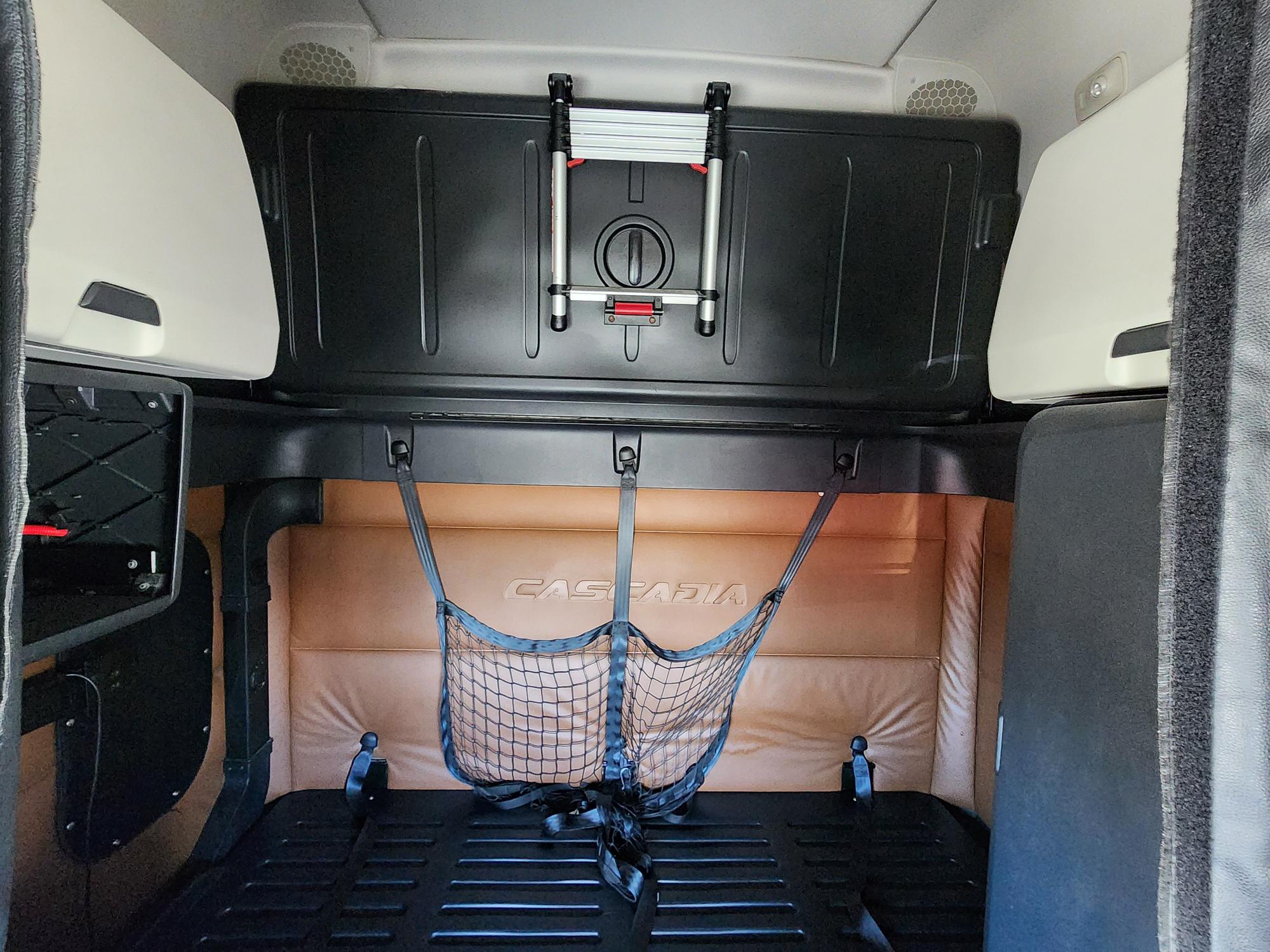 2021 FREIGHTLINER CASCADIA 126SLP - image 20