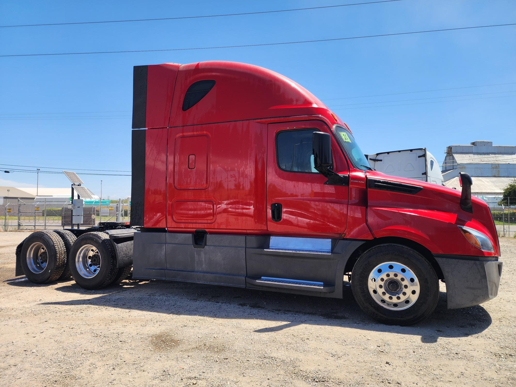 2020 FREIGHTLINER CASCADIA 126SLP - image 6
