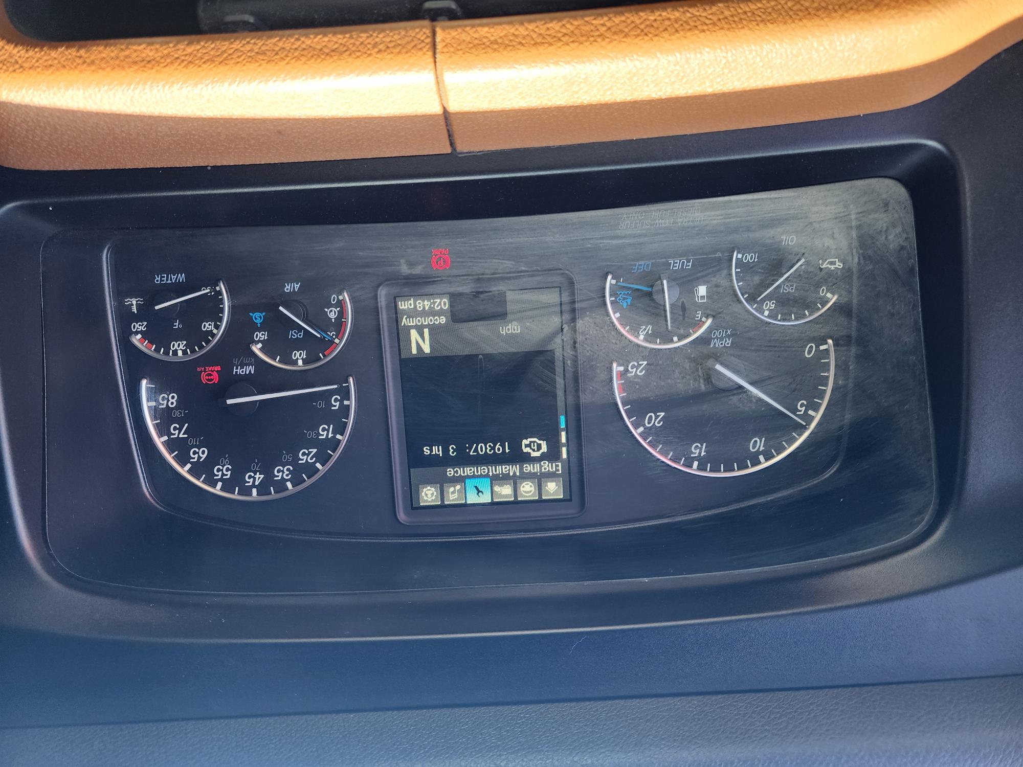 2020 FREIGHTLINER CASCADIA 126SLP - image 12