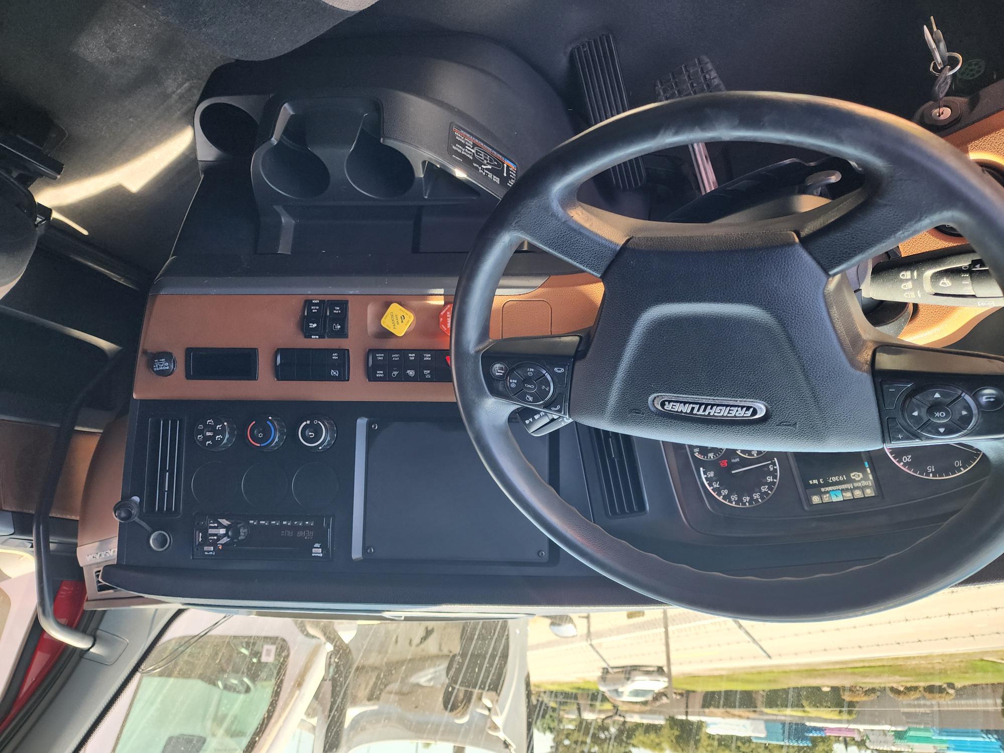 2020 FREIGHTLINER CASCADIA 126SLP - image 14