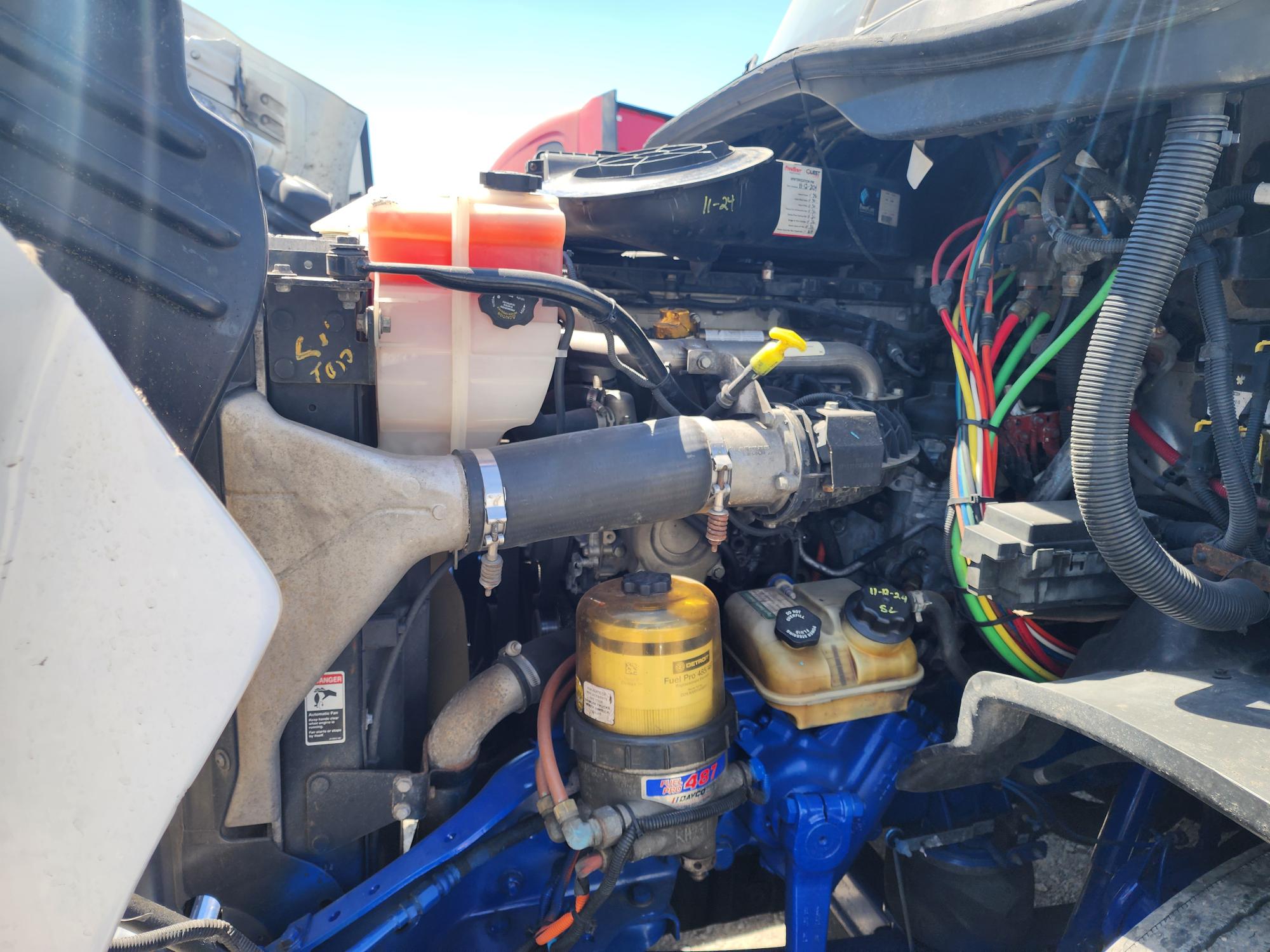 2019 FREIGHTLINER CASCADIA 113SLP - image 10