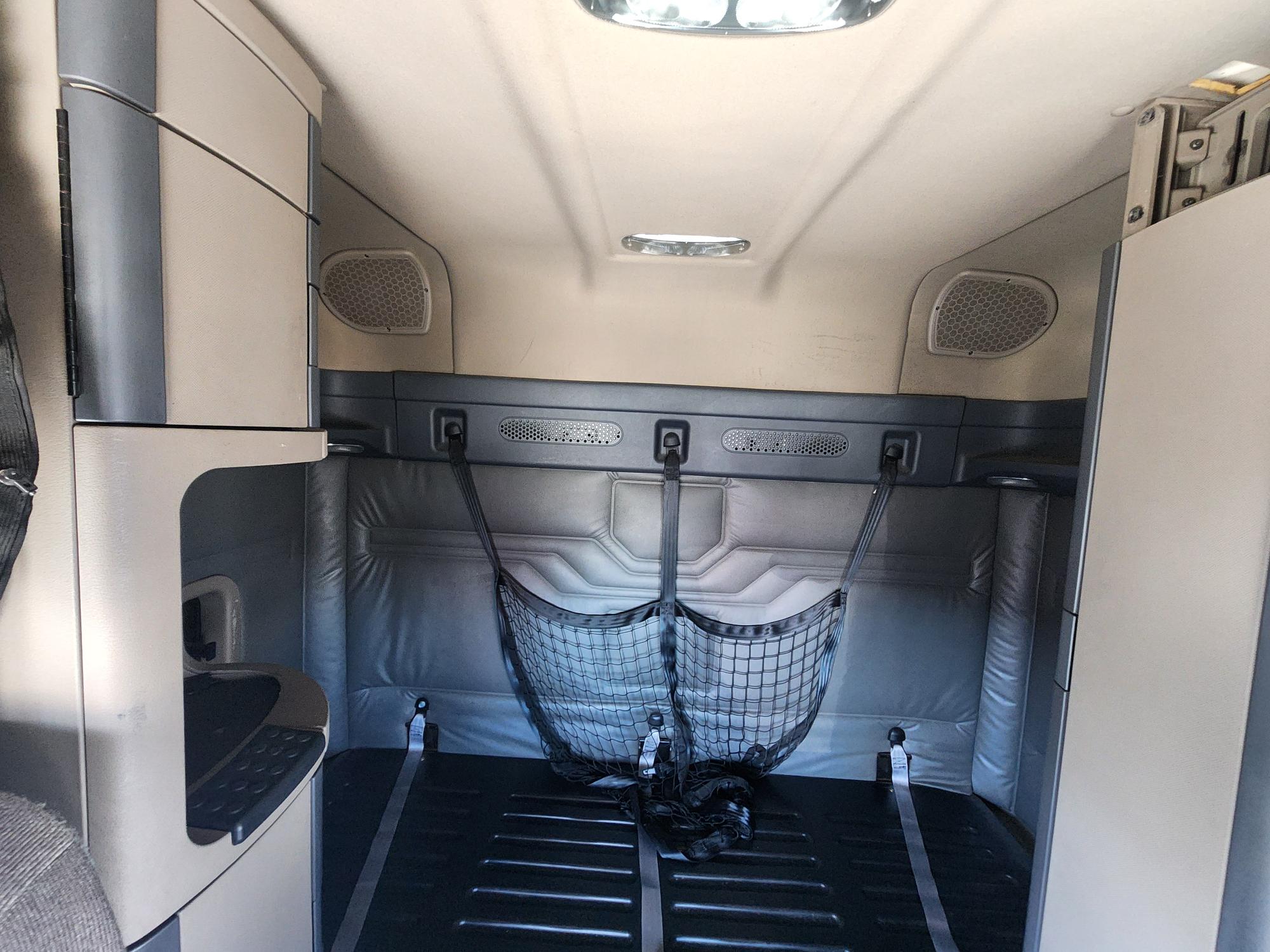 2019 FREIGHTLINER CASCADIA 113SLP - image 16