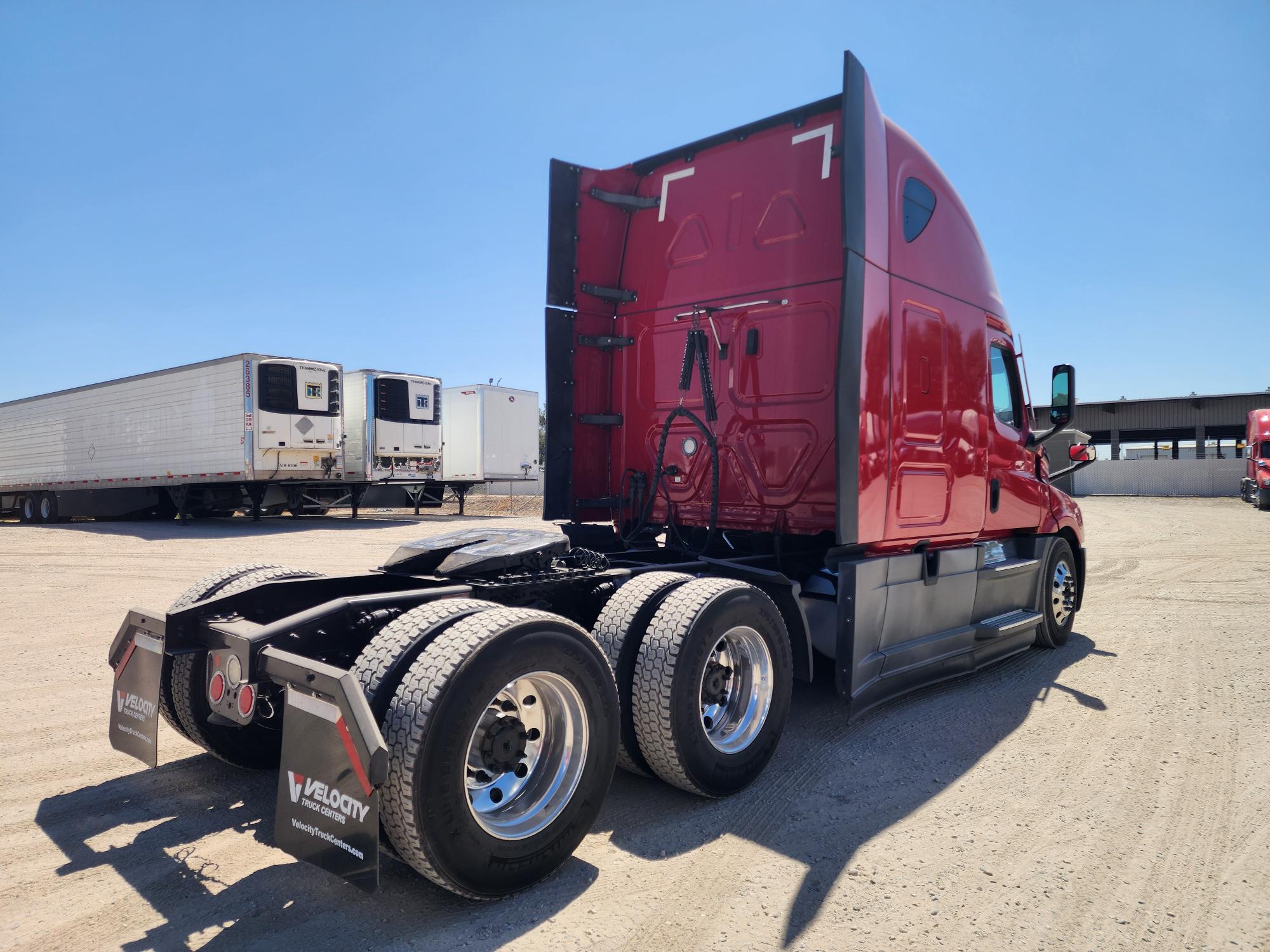 2020 FREIGHTLINER CASCADIA 126SLP - image 6