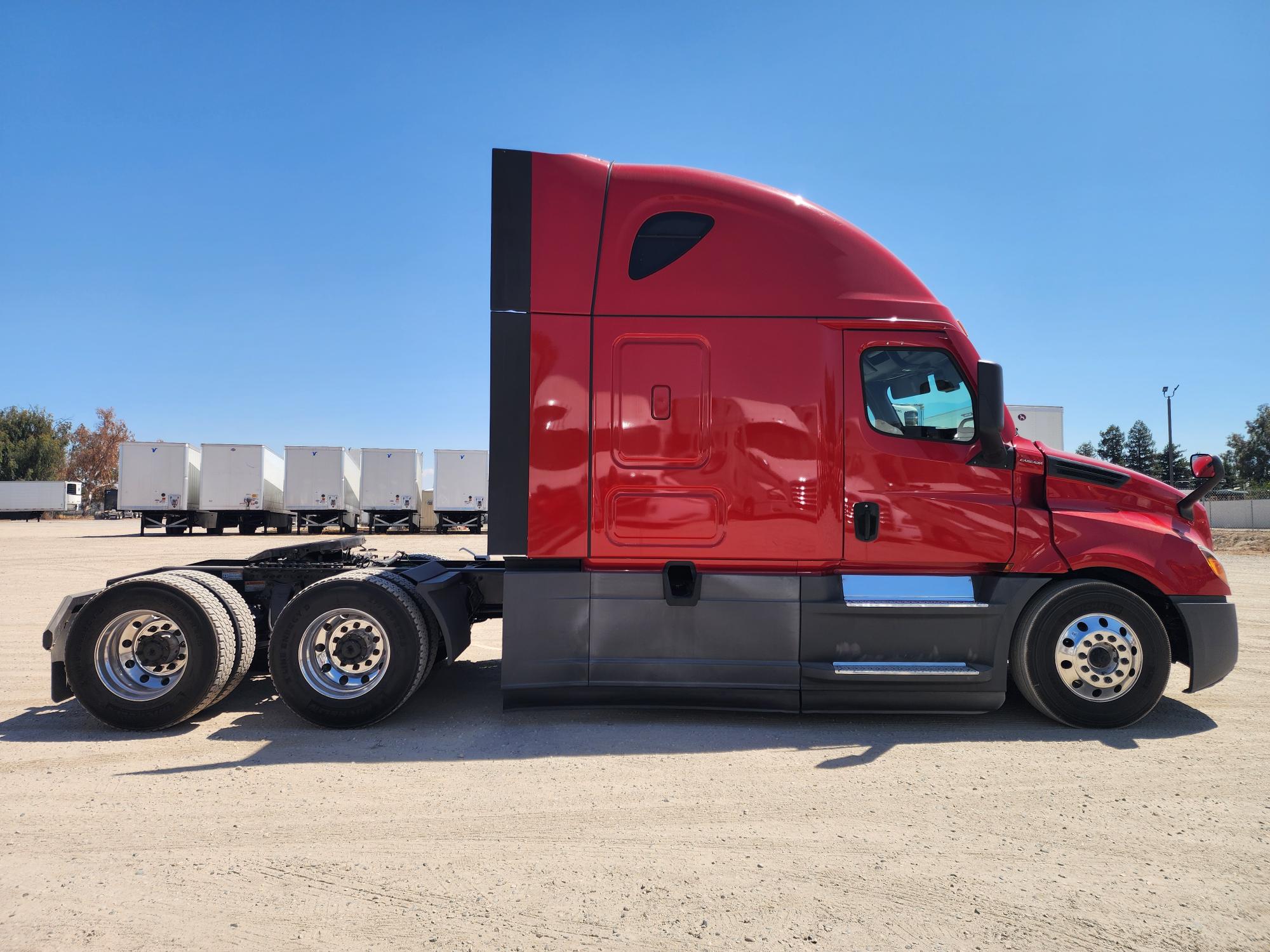 2020 FREIGHTLINER CASCADIA 126SLP - image 7