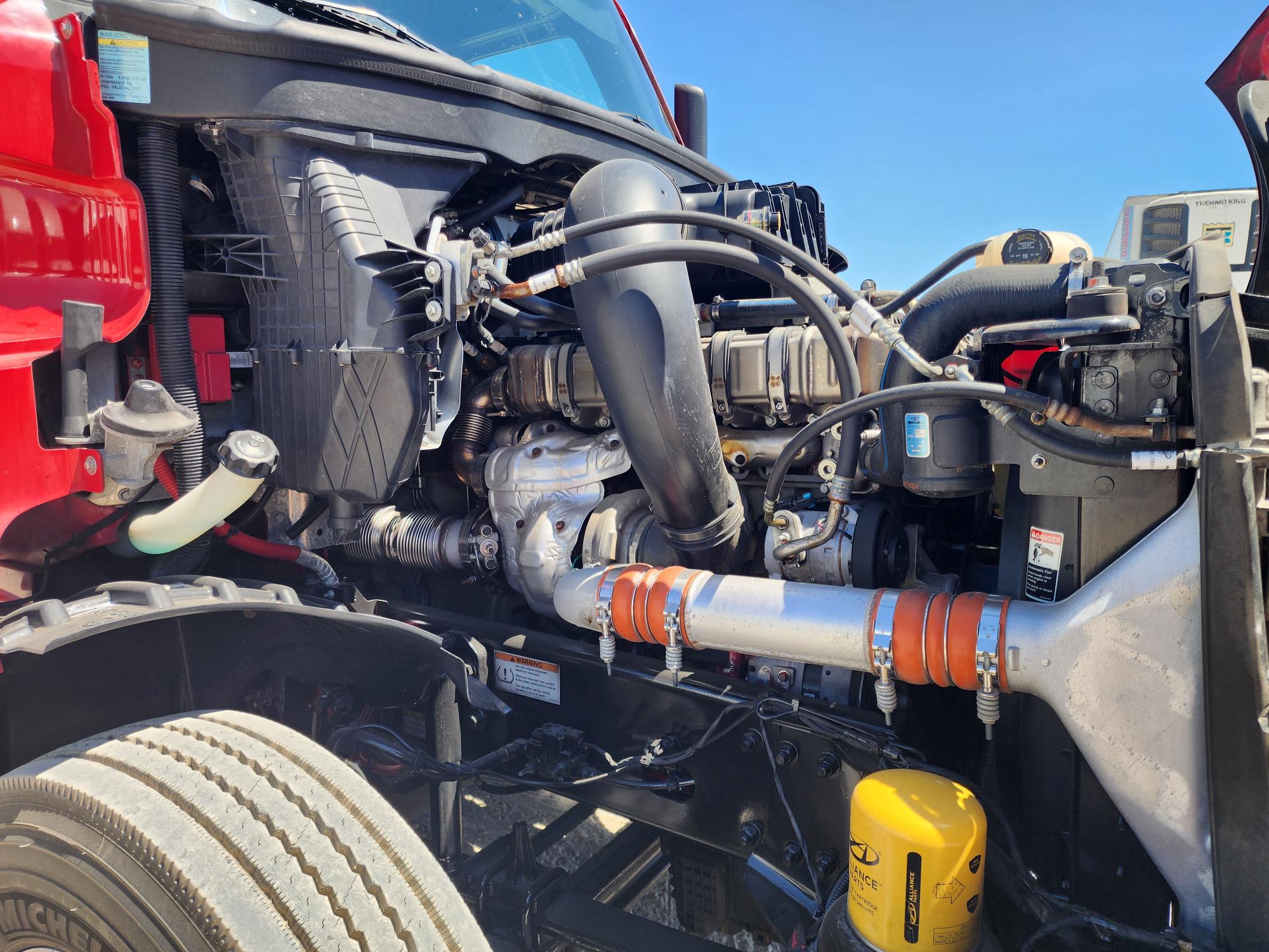 2020 FREIGHTLINER CASCADIA 126SLP - image 9