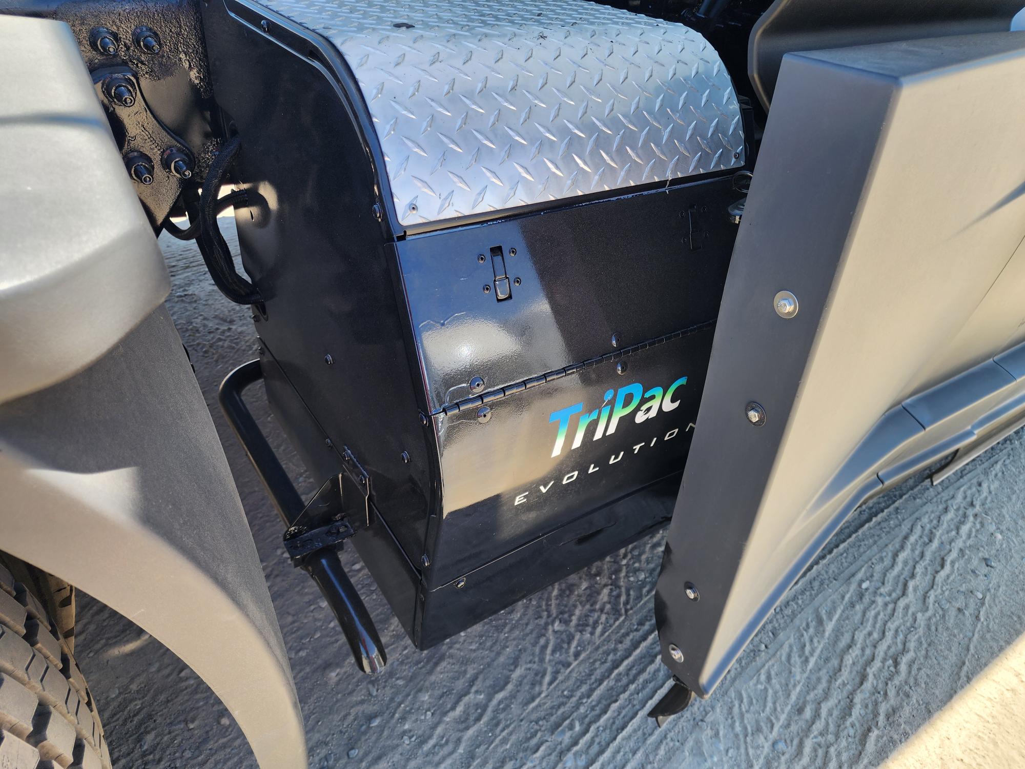 2020 FREIGHTLINER CASCADIA 126SLP - image 22