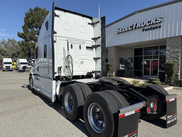 FREIGHTLINER CASCADIA 126SLP 2023