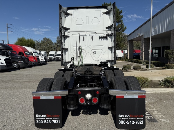 FREIGHTLINER CASCADIA 126SLP 2023