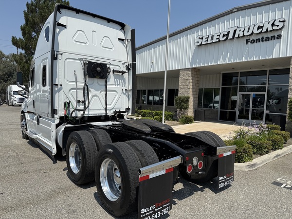 FREIGHTLINER CASCADIA 126SLP 2023