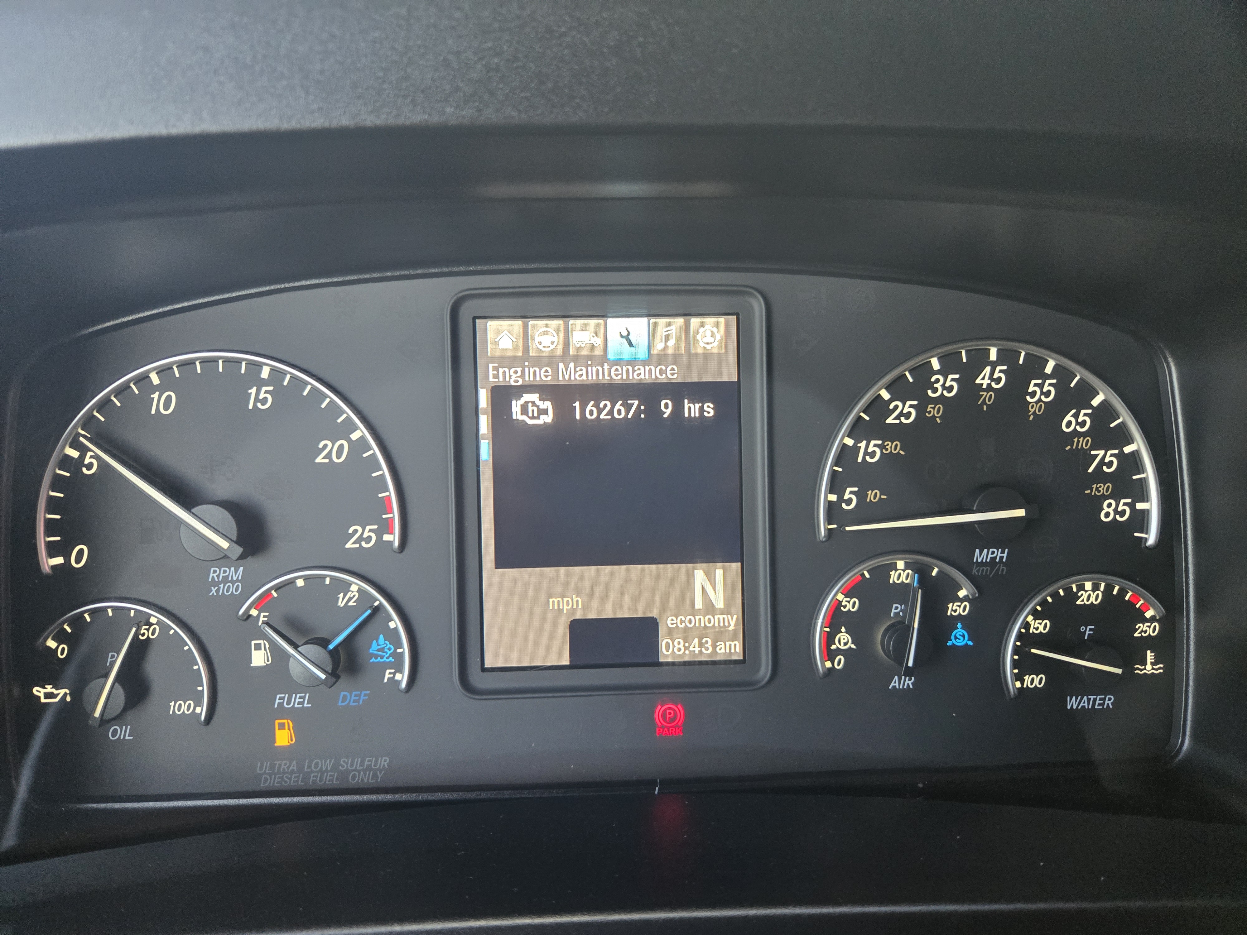 2020 FREIGHTLINER CASCADIA 126SLP - image 15