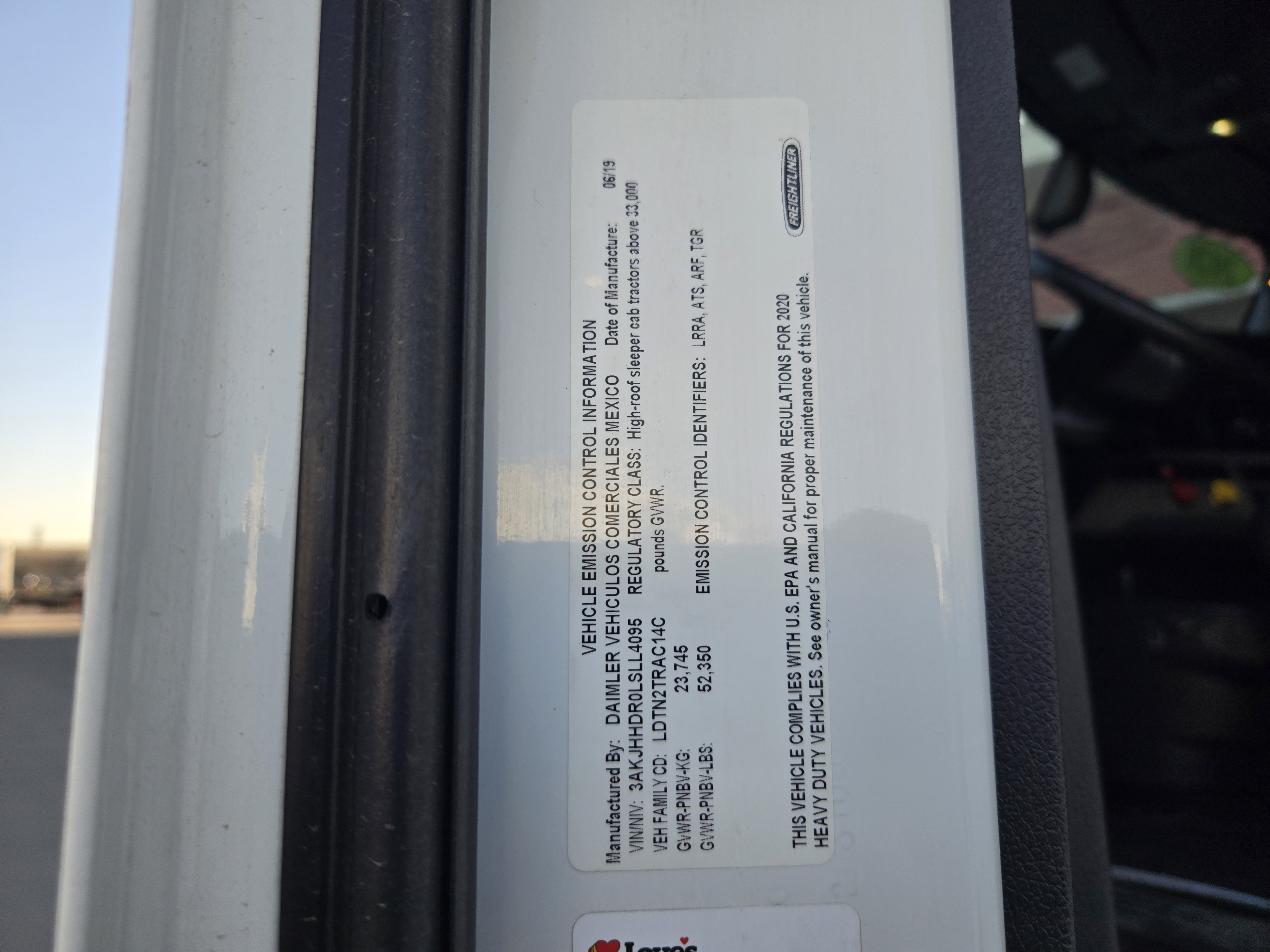 2020 FREIGHTLINER CASCADIA 126SLP - image 20