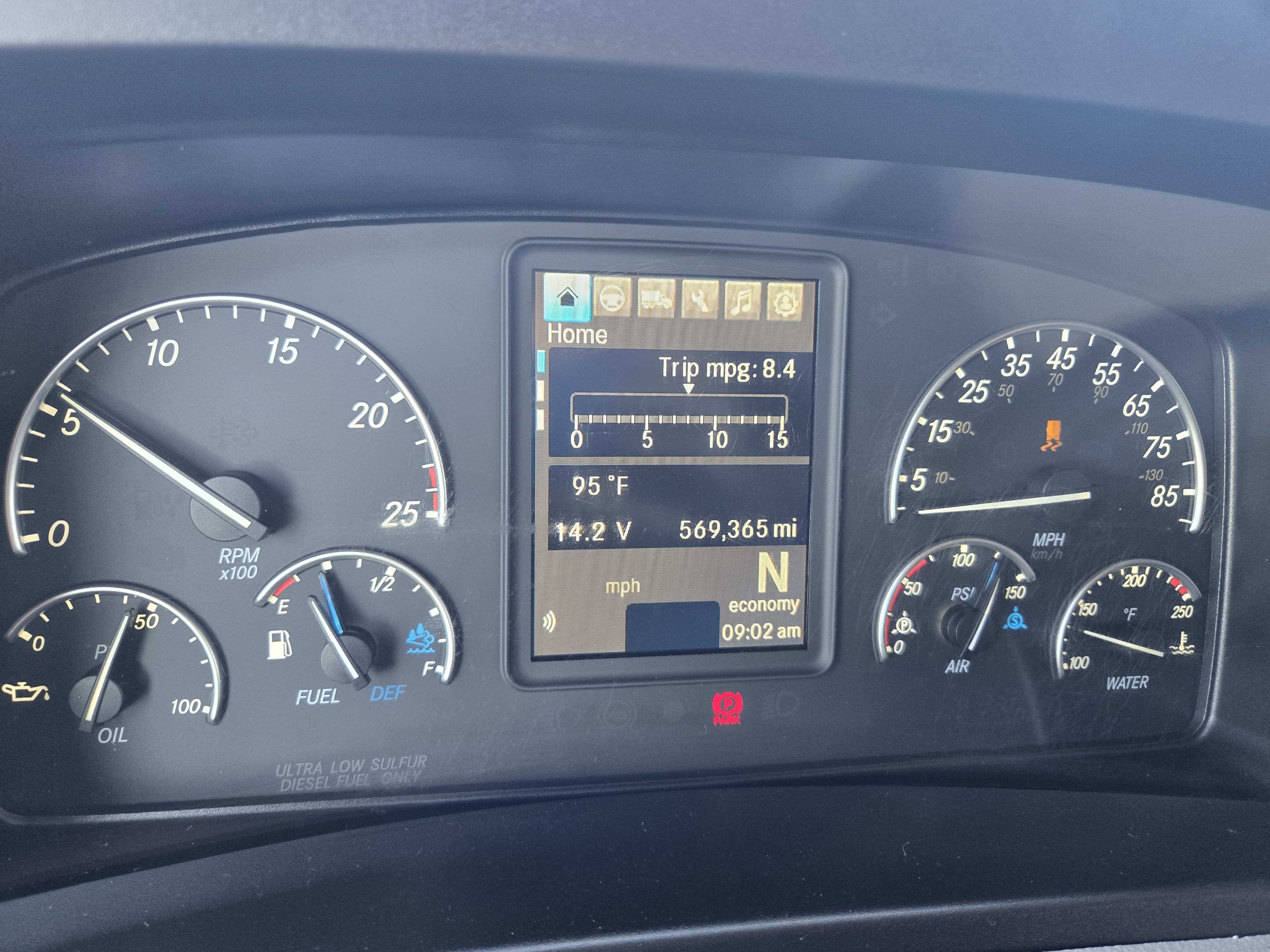 2020 FREIGHTLINER CASCADIA 126SLP - image 12