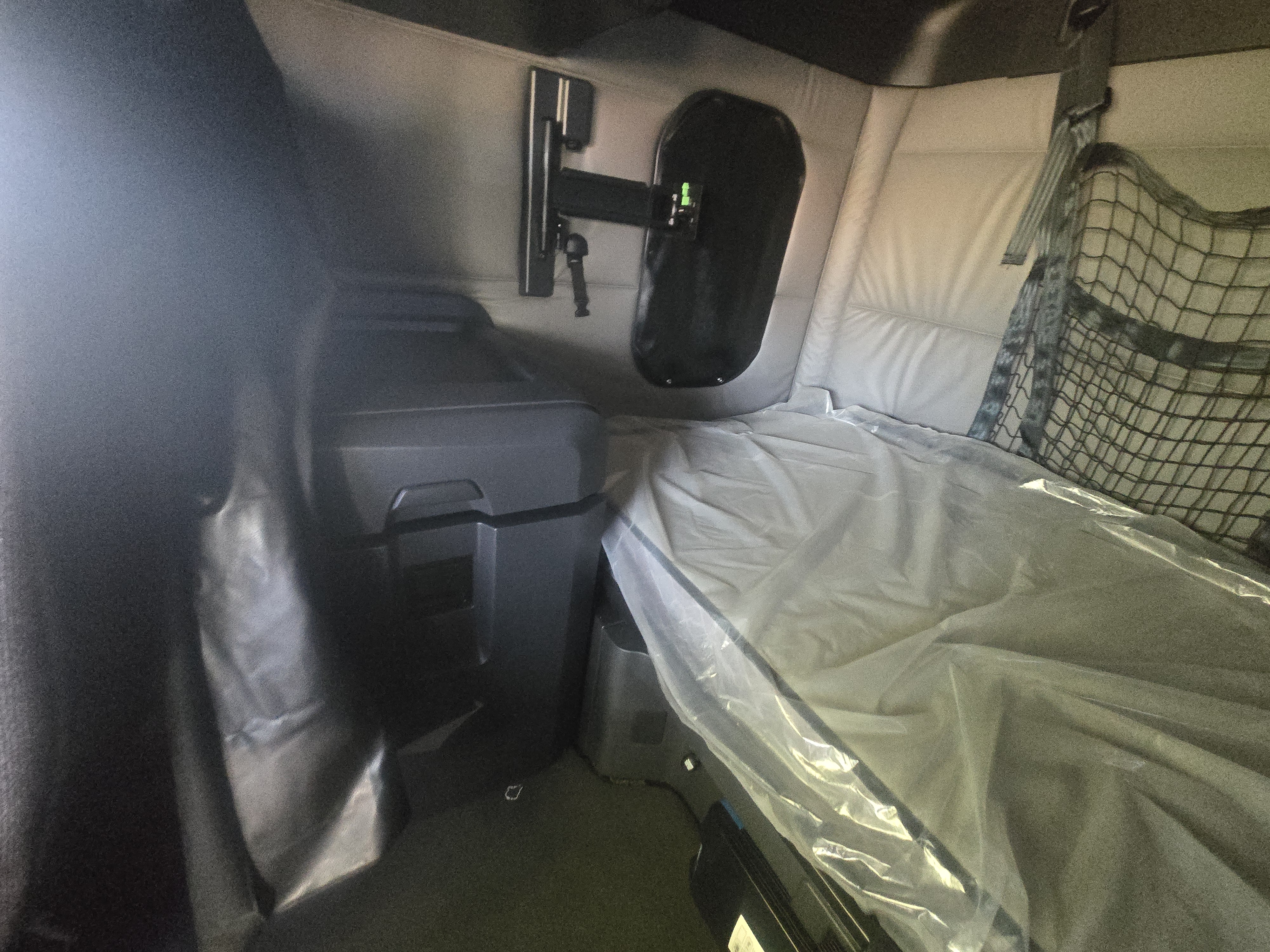 2020 FREIGHTLINER CASCADIA 126SLP - image 14