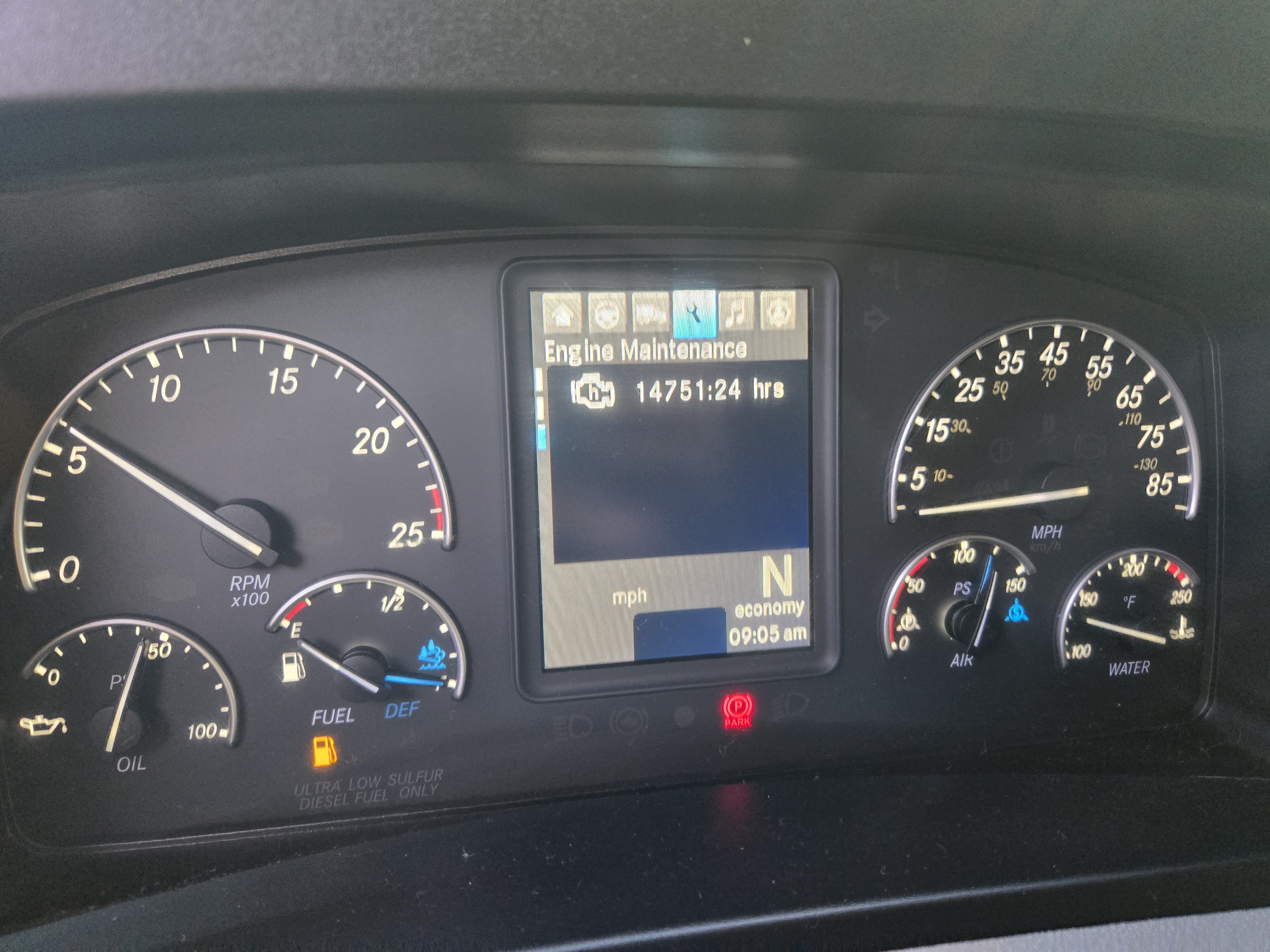 2020 FREIGHTLINER CASCADIA 126SLP - image 10