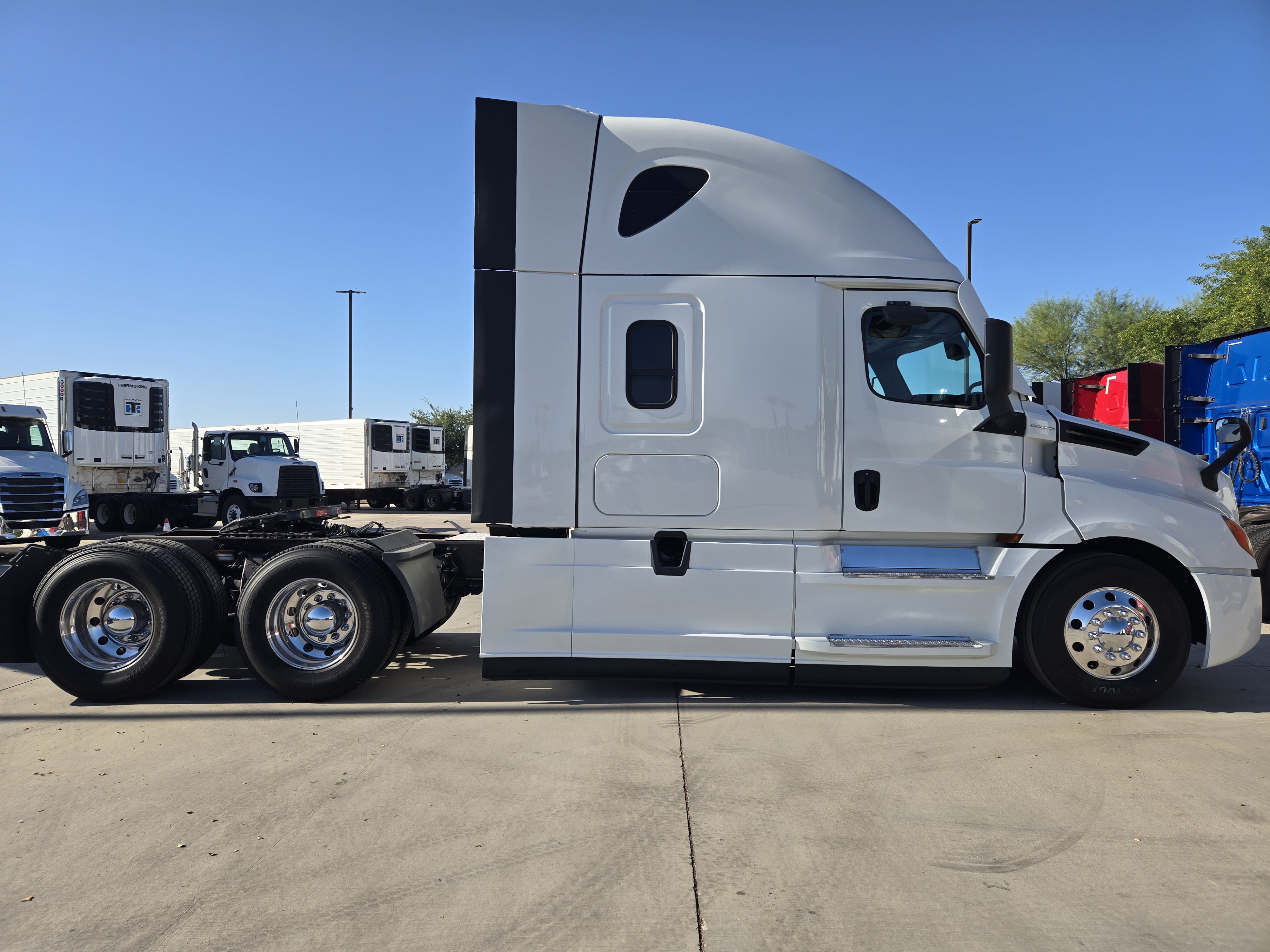 2021 FREIGHTLINER CASCADIA 126SLP - image 7