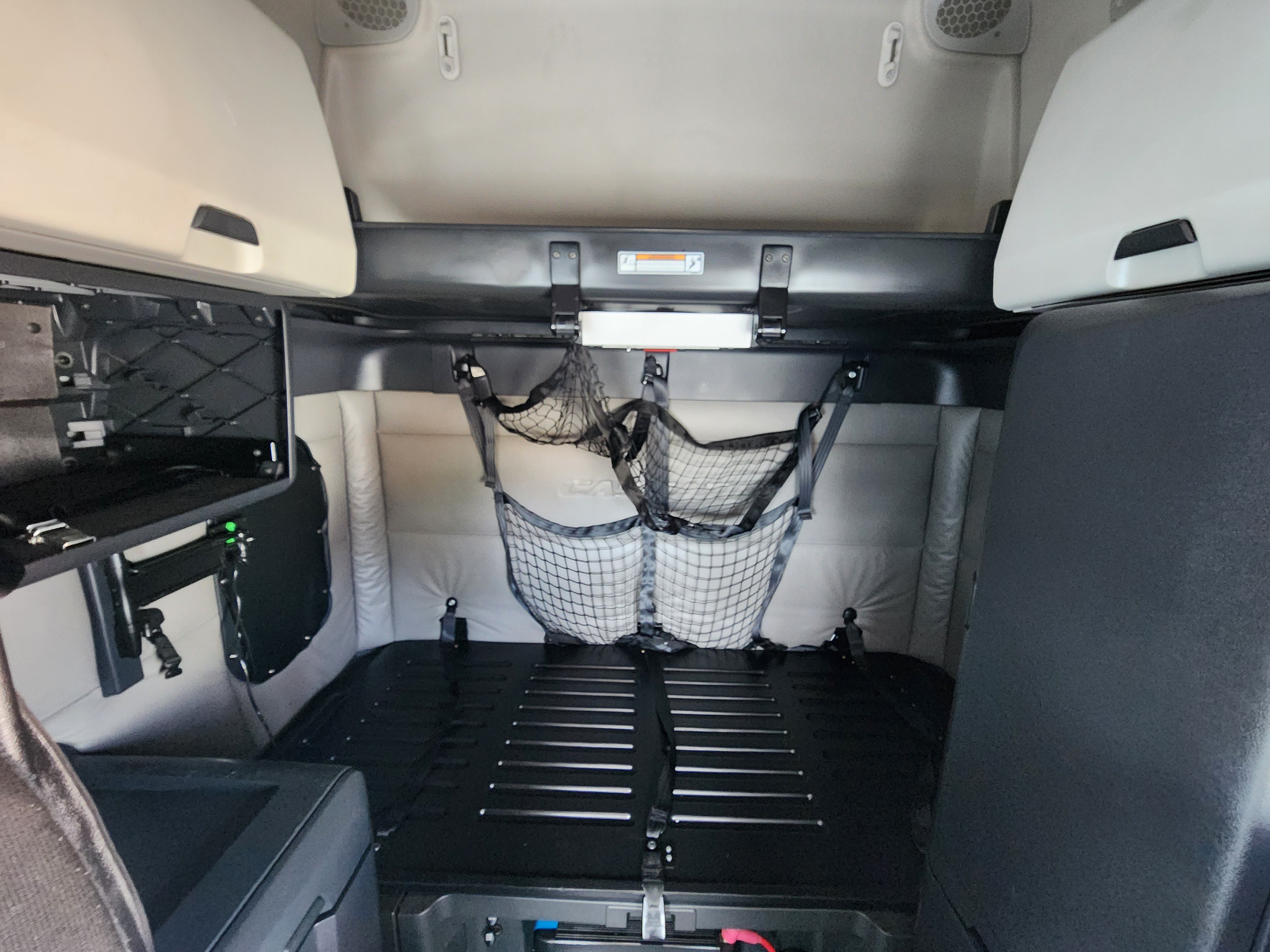 2021 FREIGHTLINER CASCADIA 126SLP - image 18