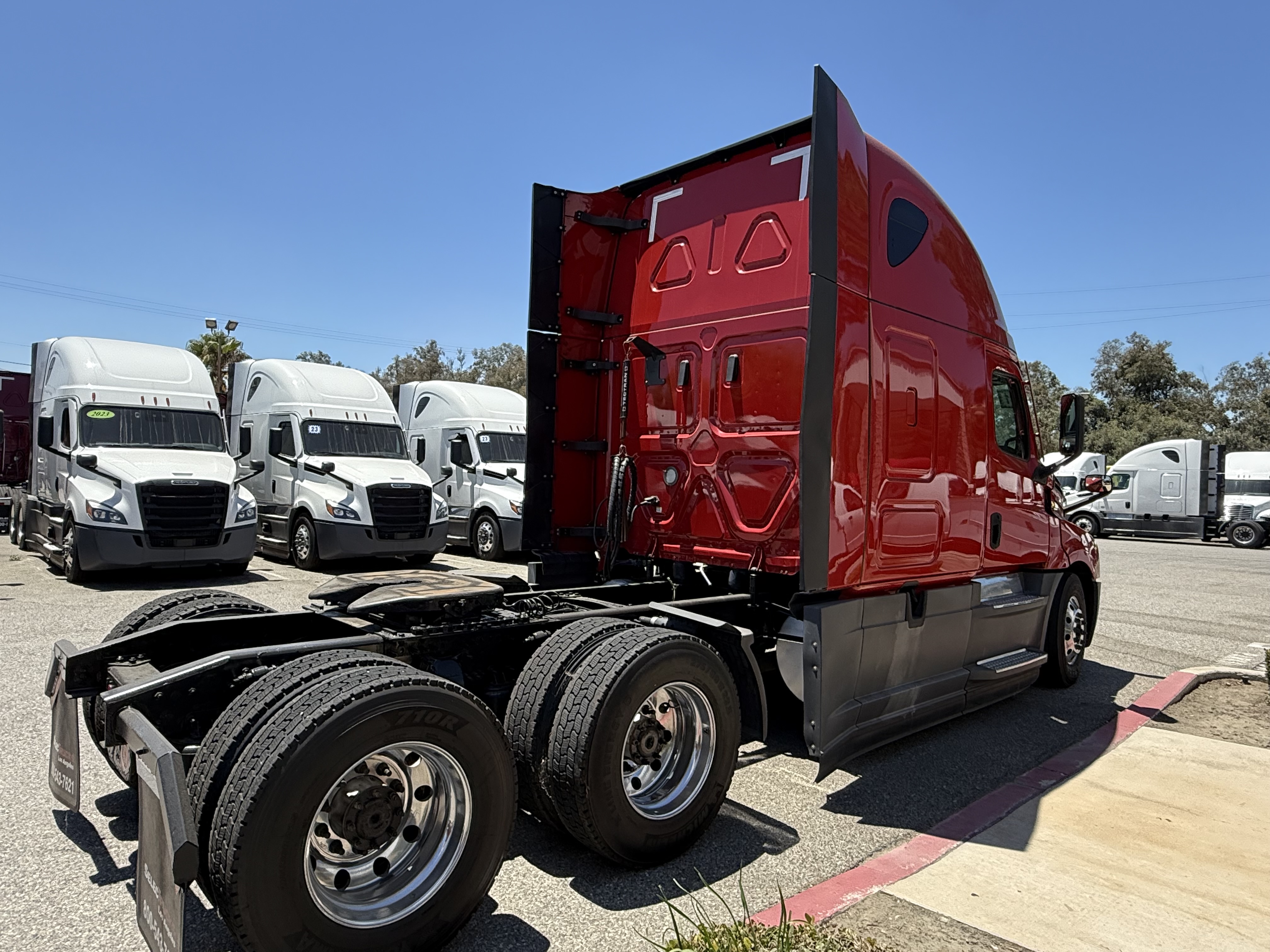 2021 FREIGHTLINER CASCADIA 126SLP - image 7