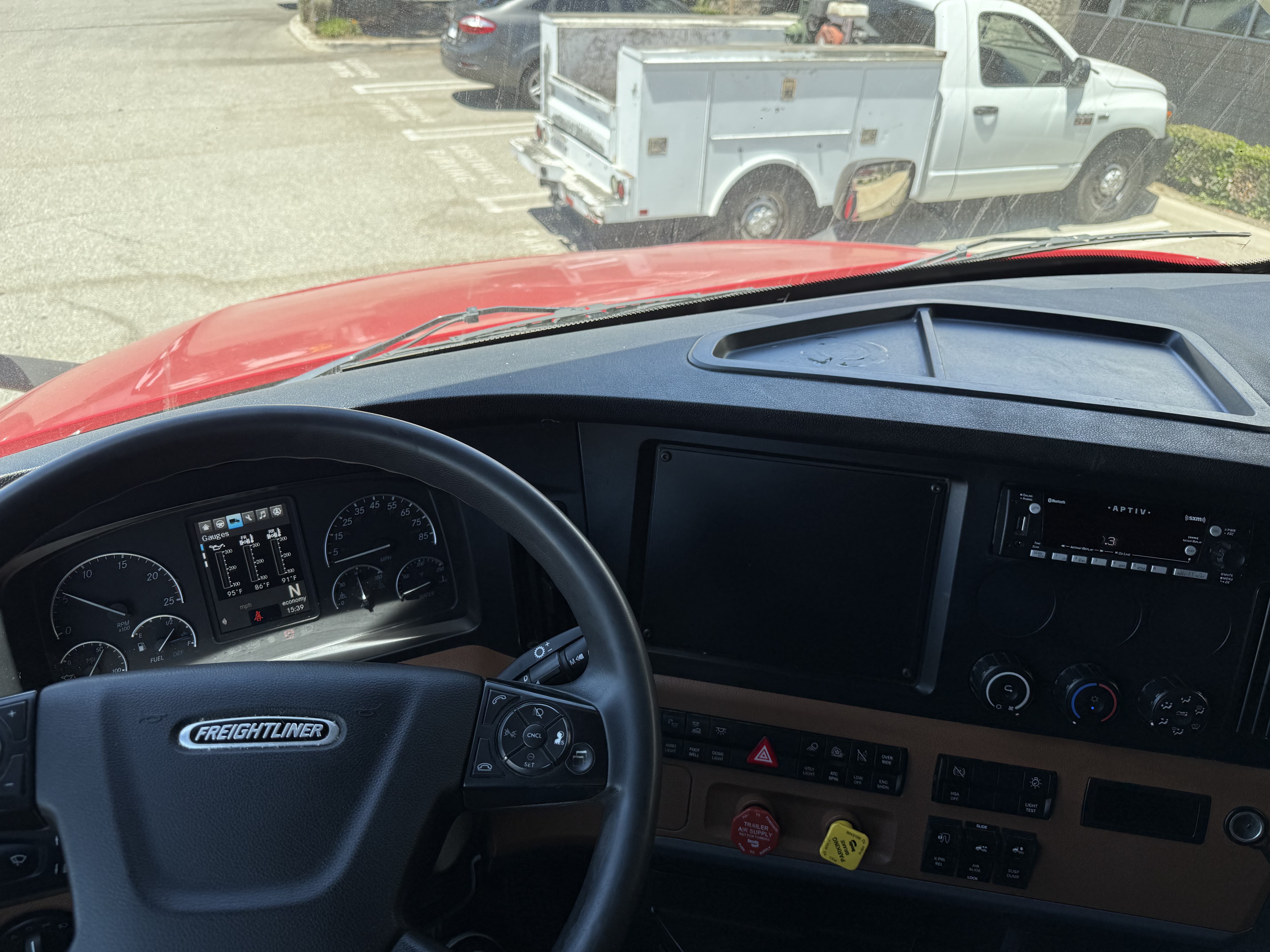 2021 FREIGHTLINER CASCADIA 126SLP - image 17