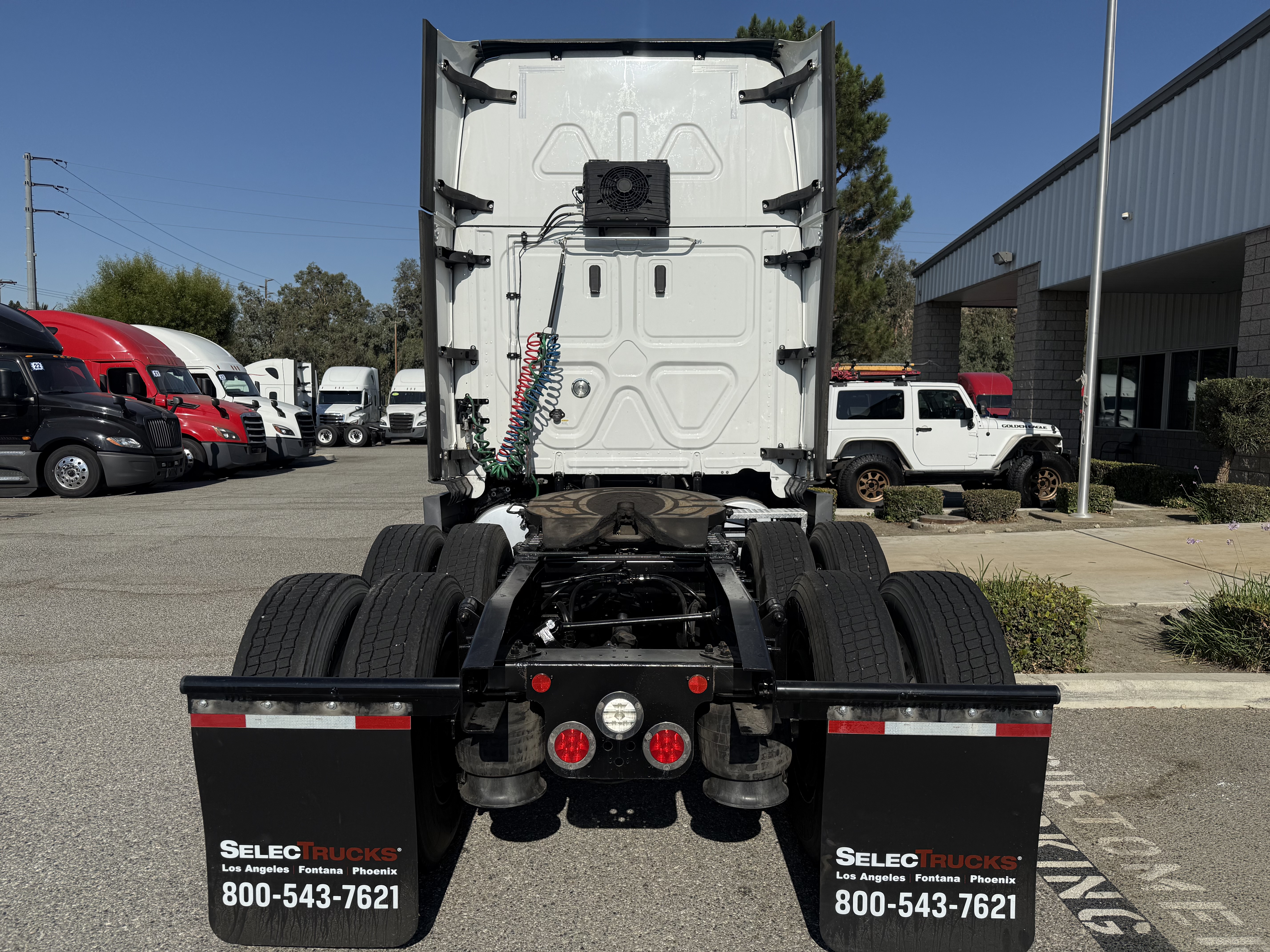 2021 FREIGHTLINER CASCADIA 126SLP - image 5