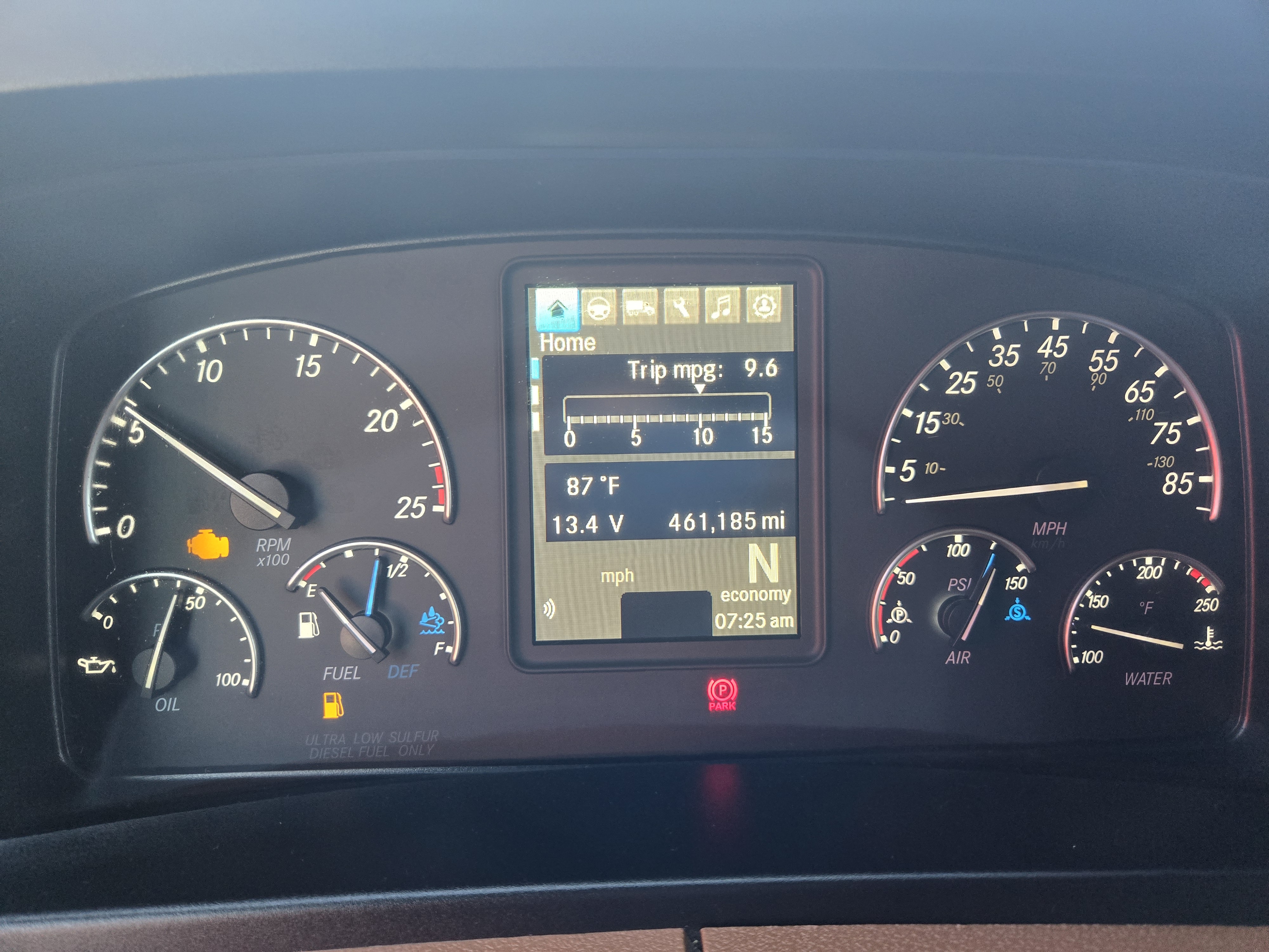 2021 FREIGHTLINER CASCADIA 126SLP - image 11