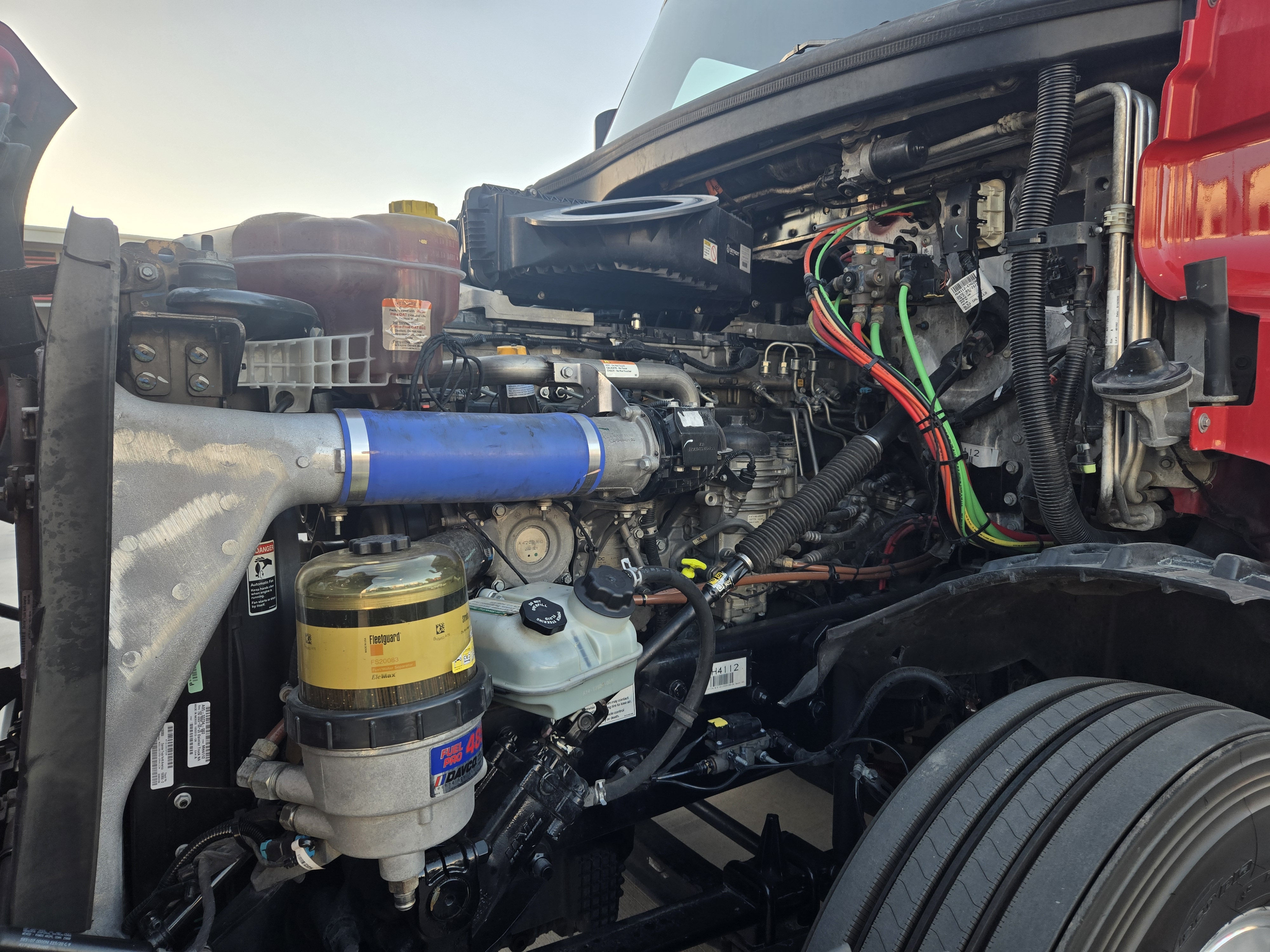 2021 FREIGHTLINER CASCADIA 126SLP - image 9