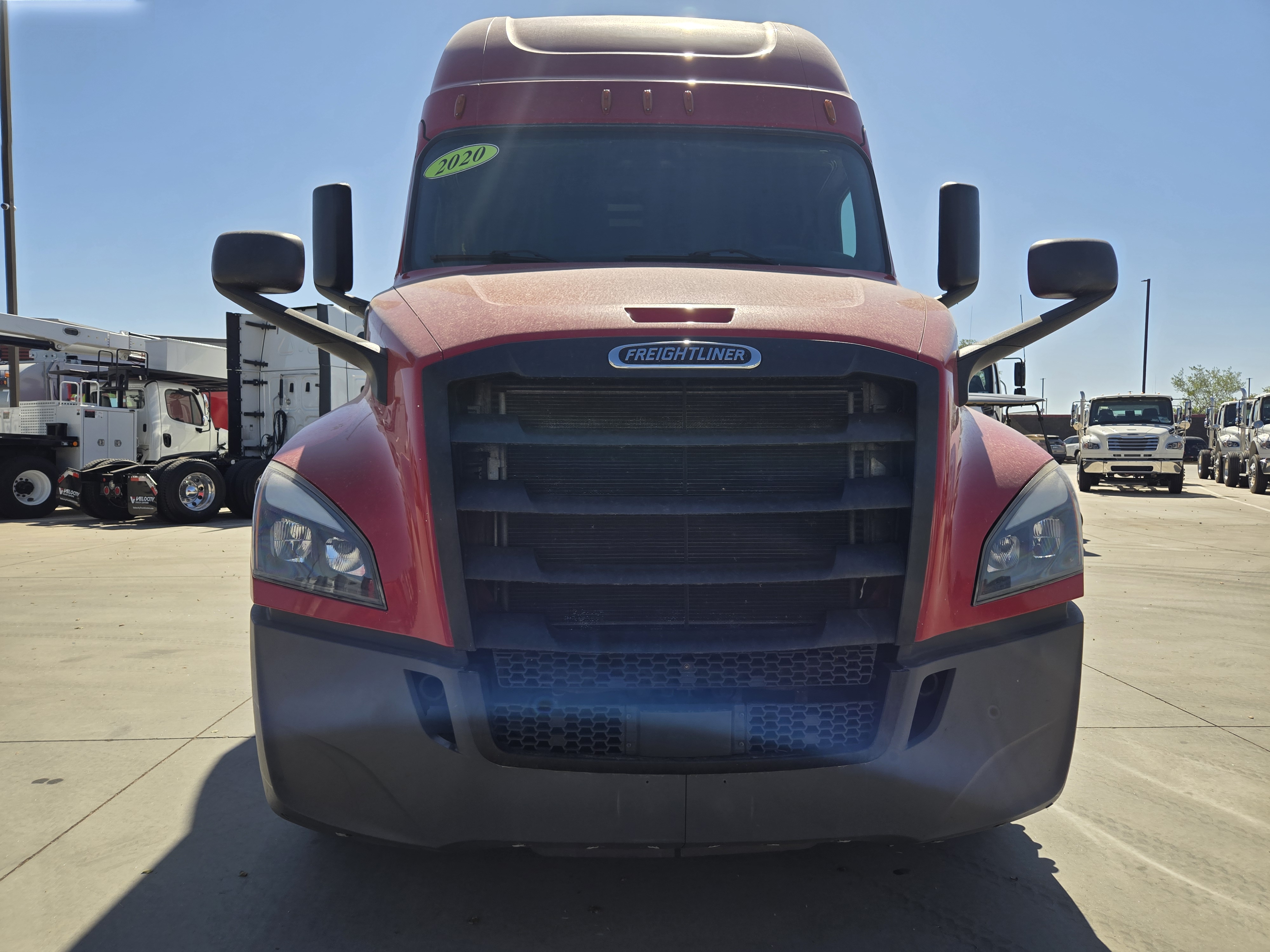 2020 FREIGHTLINER CASCADIA 126SLP - image 2