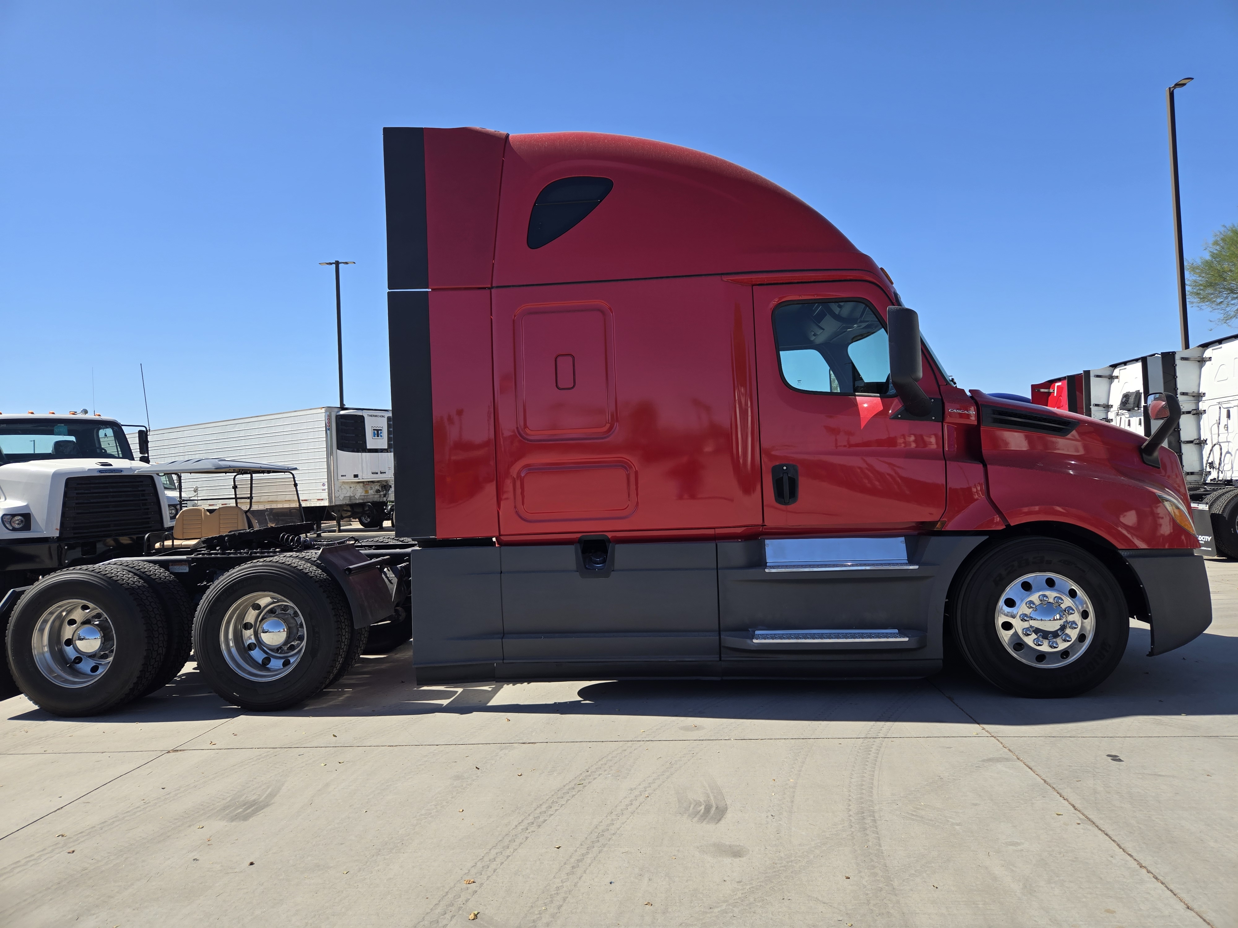 2020 FREIGHTLINER CASCADIA 126SLP - image 7