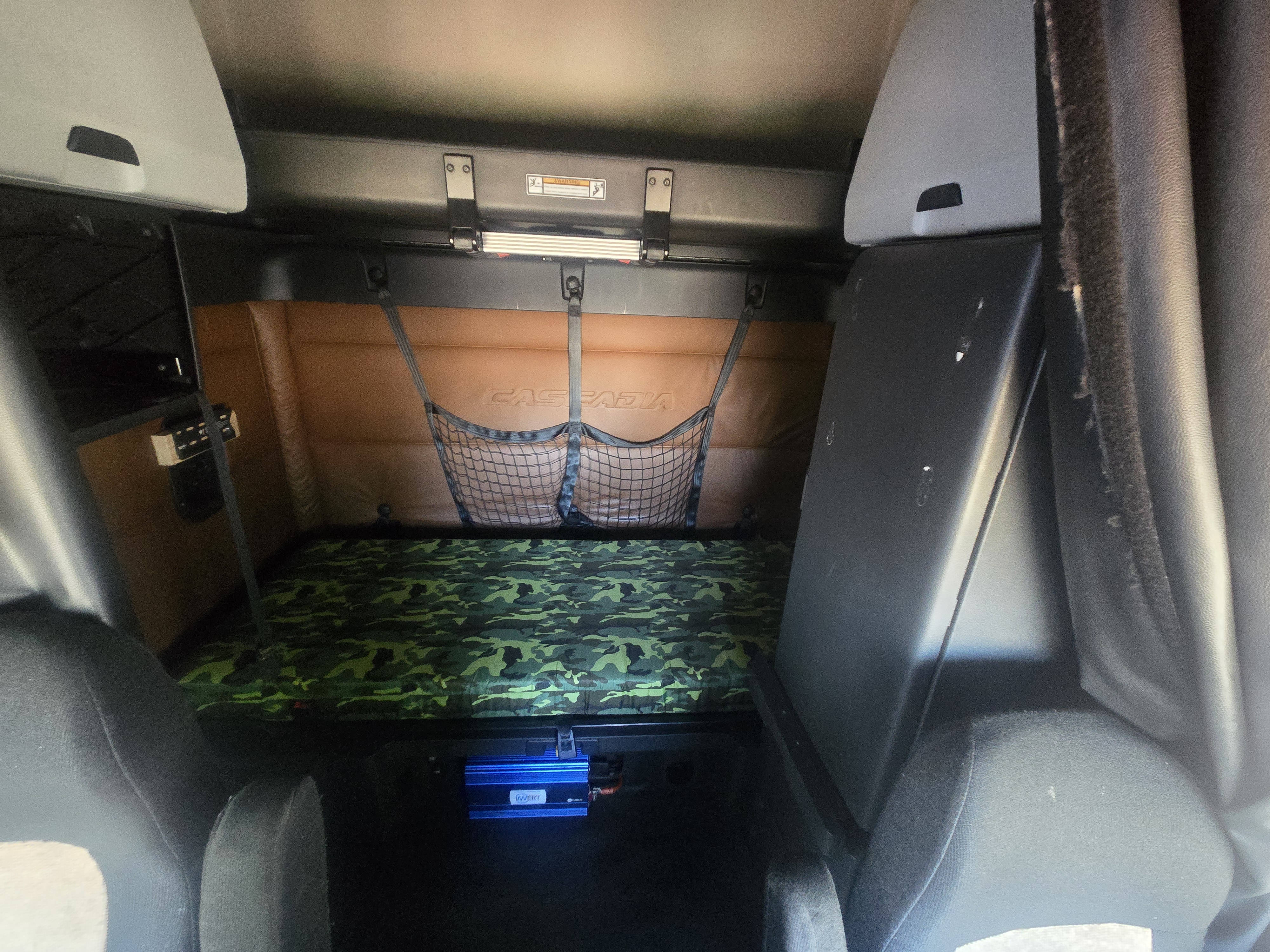 2020 FREIGHTLINER CASCADIA 126SLP - image 13