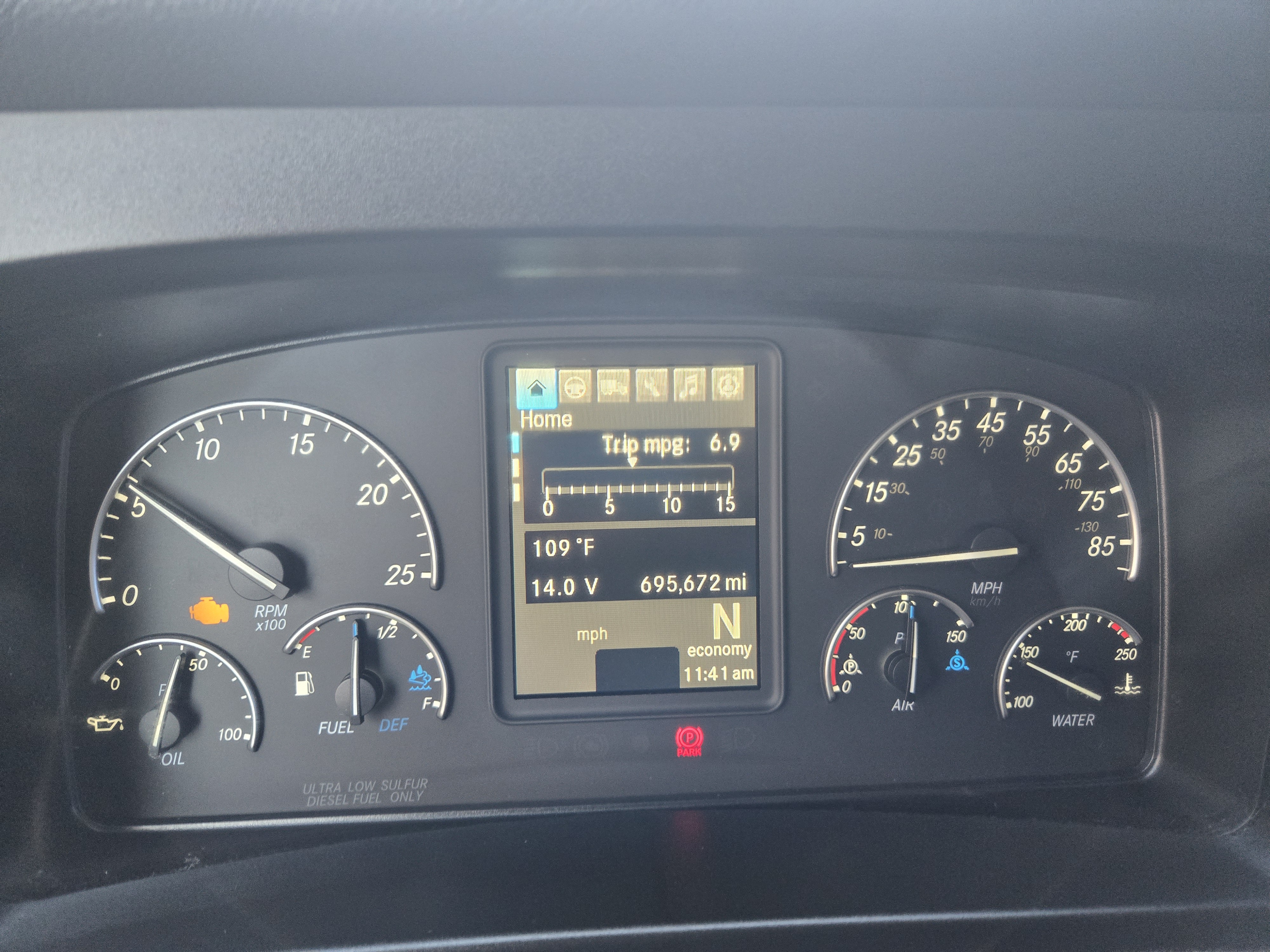 2020 FREIGHTLINER CASCADIA 126SLP - image 11