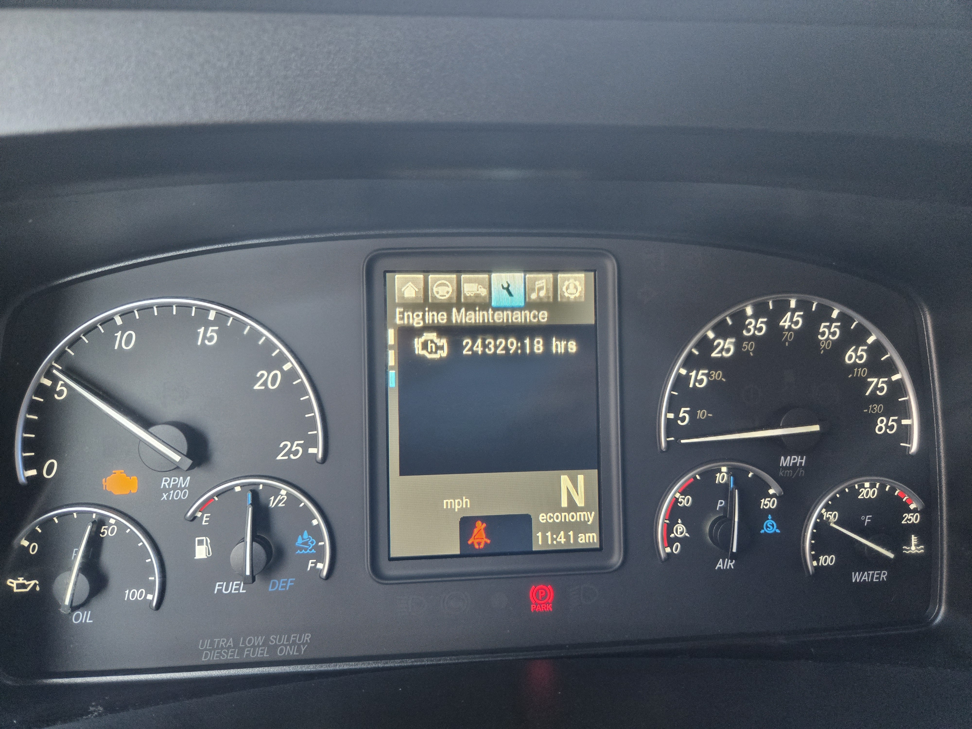 2020 FREIGHTLINER CASCADIA 126SLP - image 12