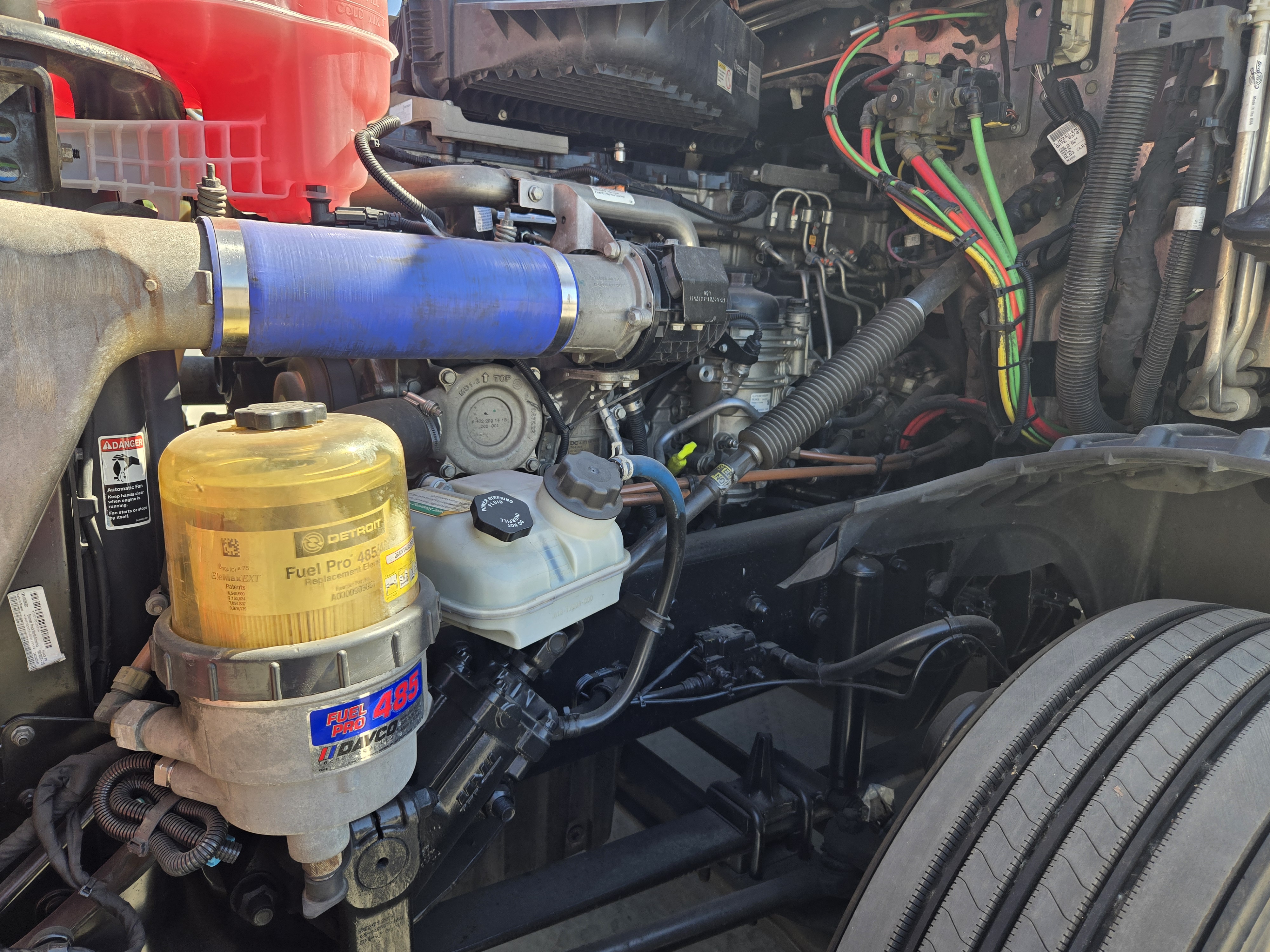 2020 FREIGHTLINER CASCADIA 126SLP - image 9