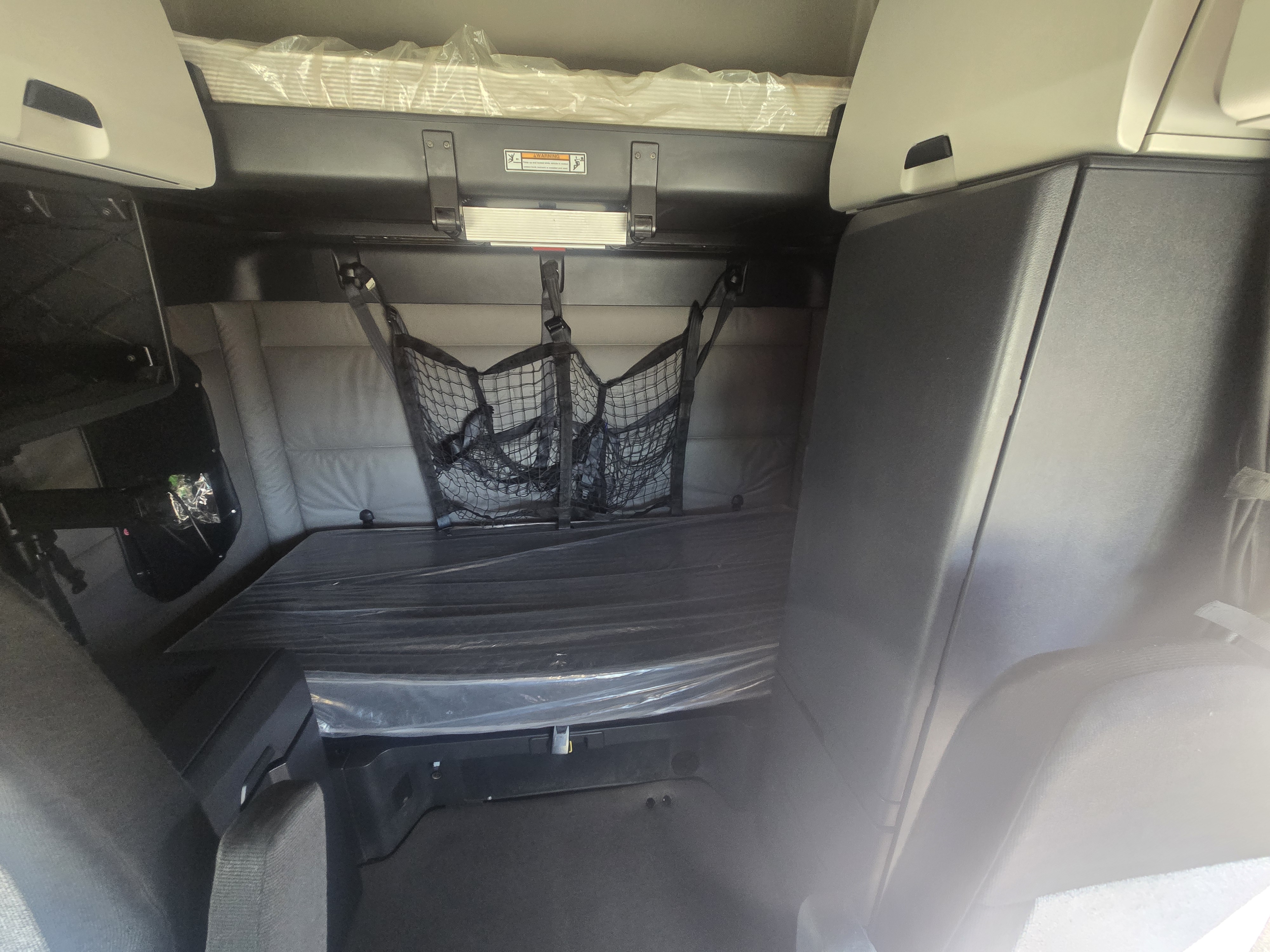 2020 FREIGHTLINER CASCADIA 126SLP - image 14