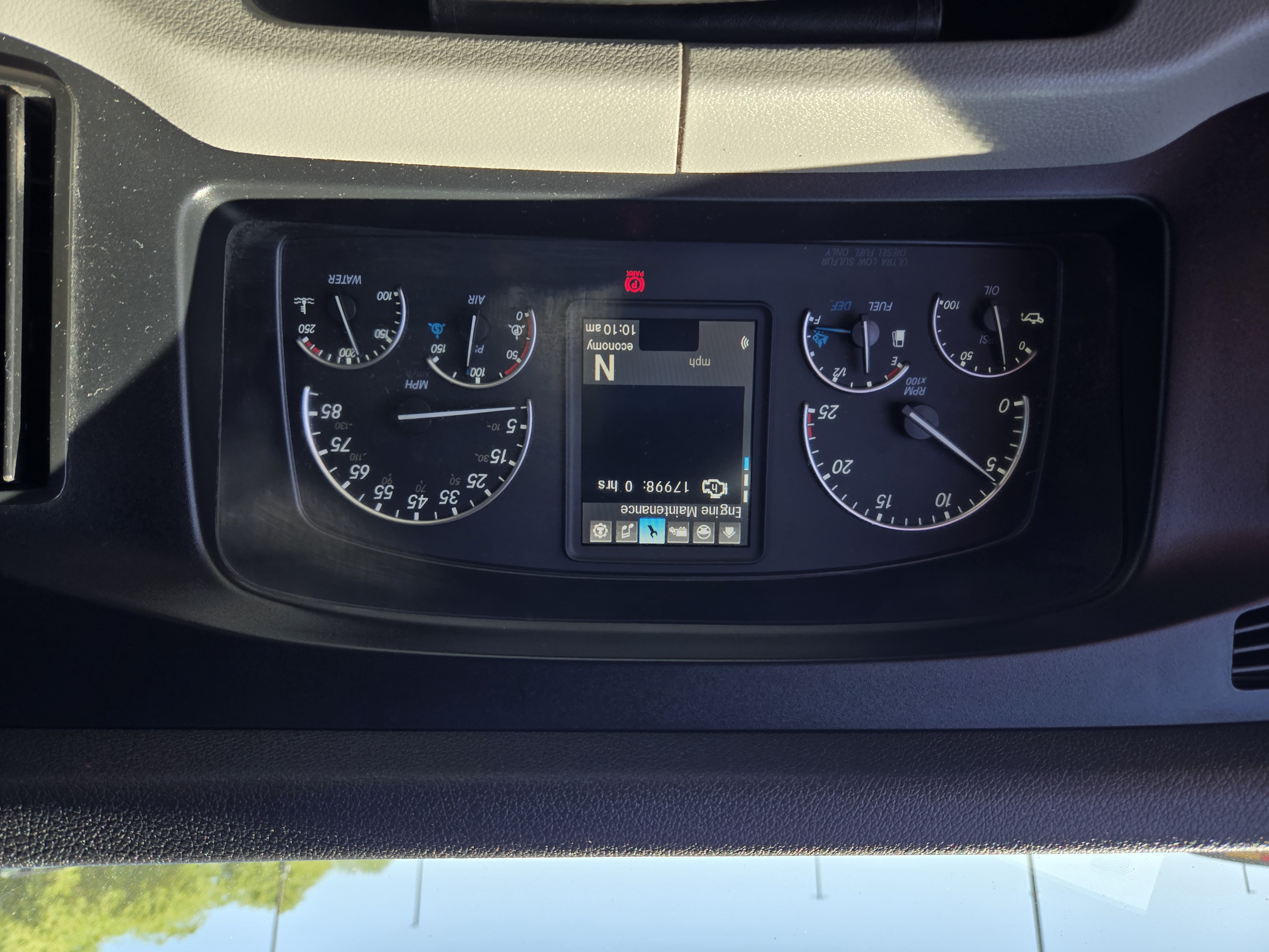 2020 FREIGHTLINER CASCADIA 126SLP - image 12