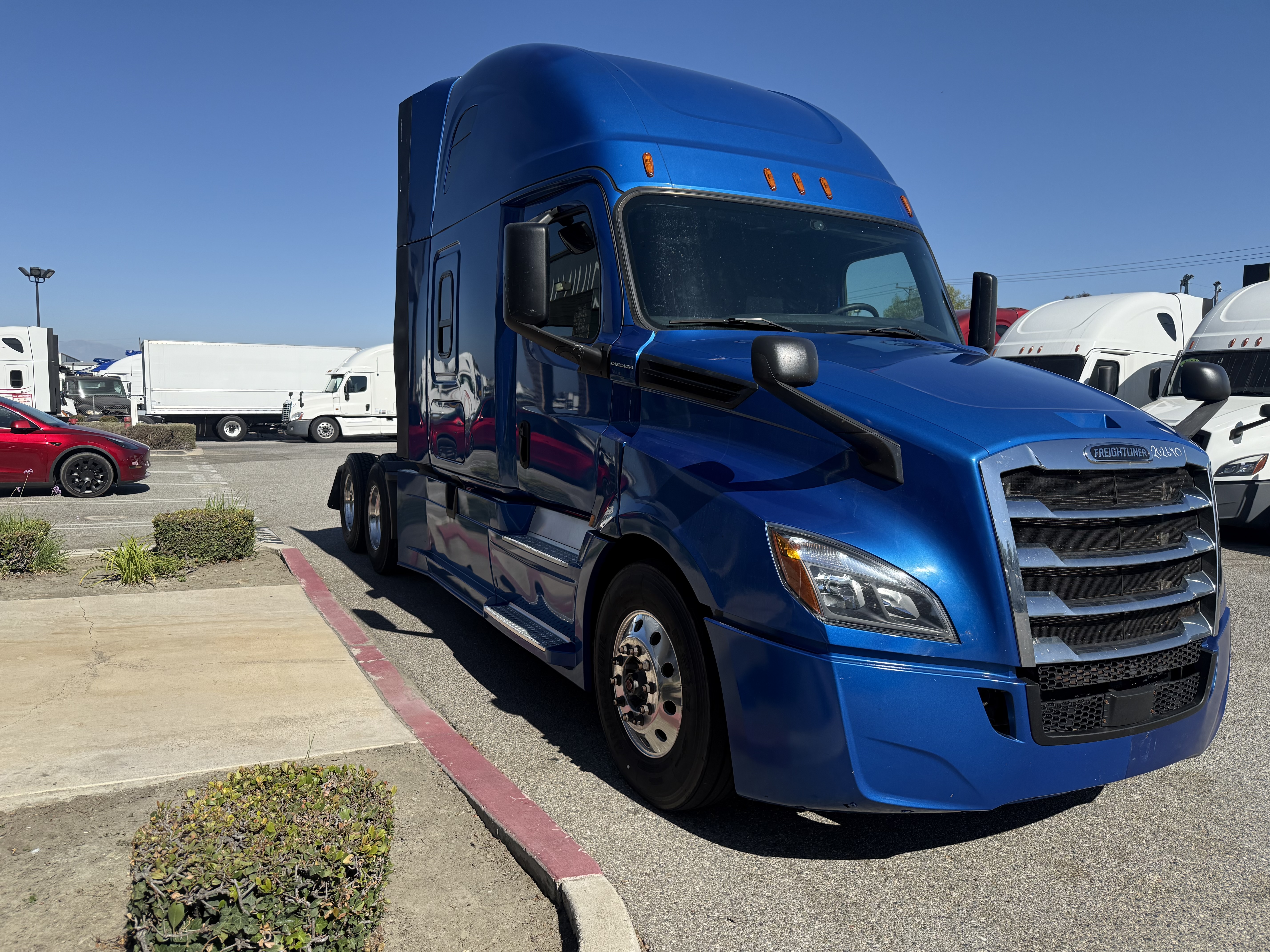 2020 FREIGHTLINER CASCADIA 126SLP - image 9