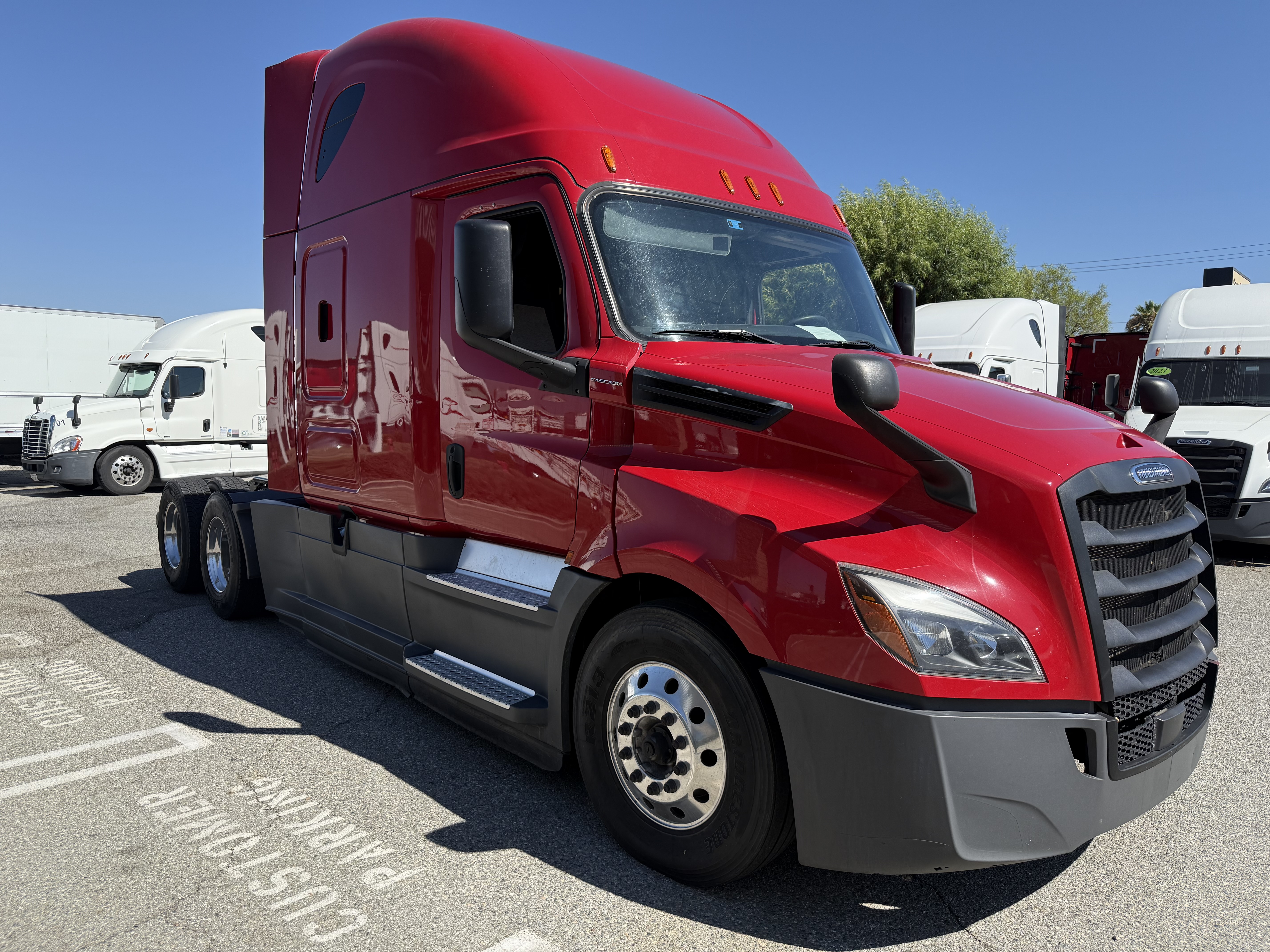 2020 FREIGHTLINER CASCADIA 126SLP - image 9