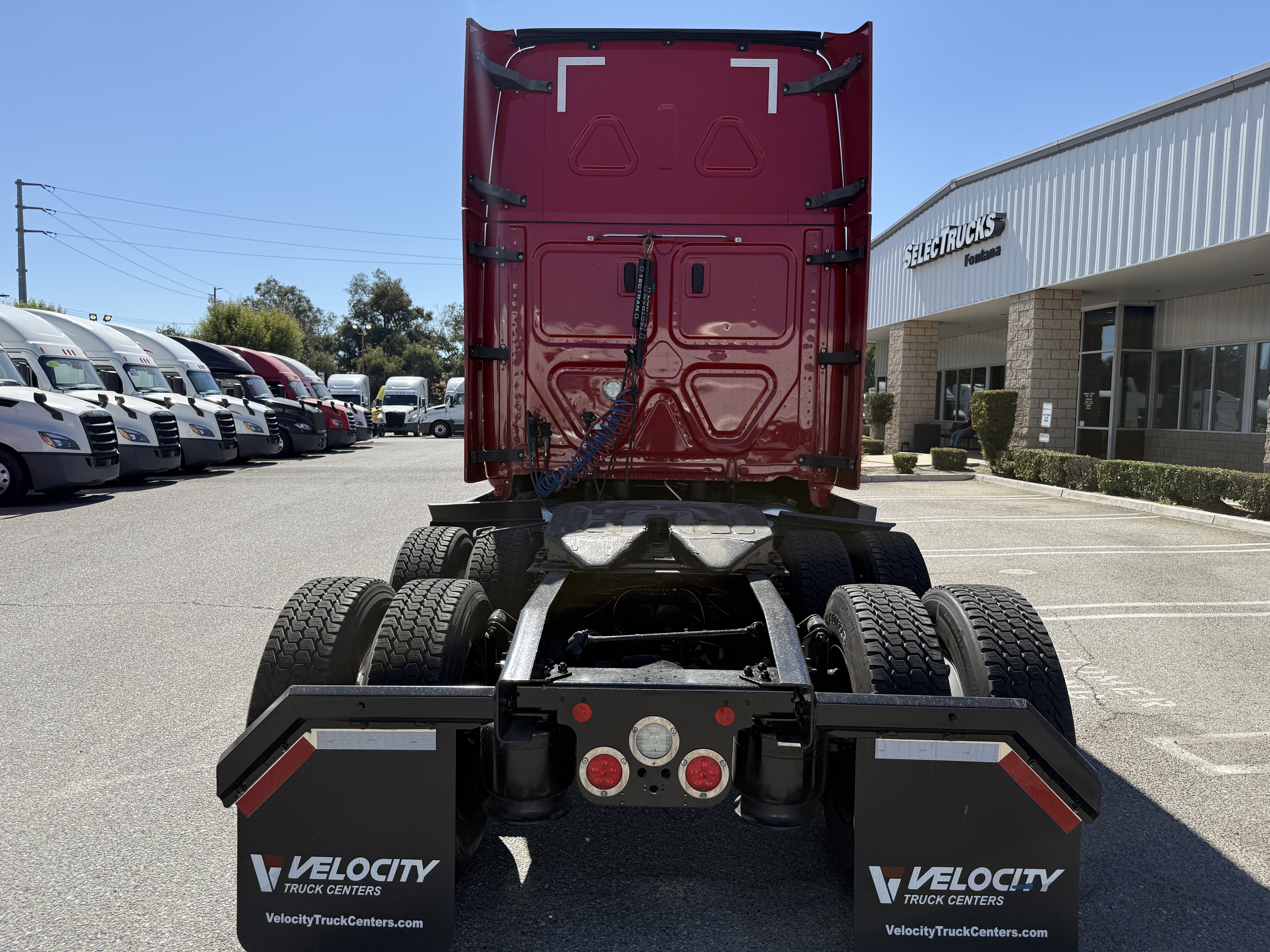 2020 FREIGHTLINER CASCADIA 126SLP - image 5