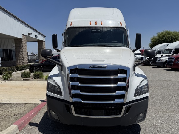 FREIGHTLINER CASCADIA 126SLP 2024