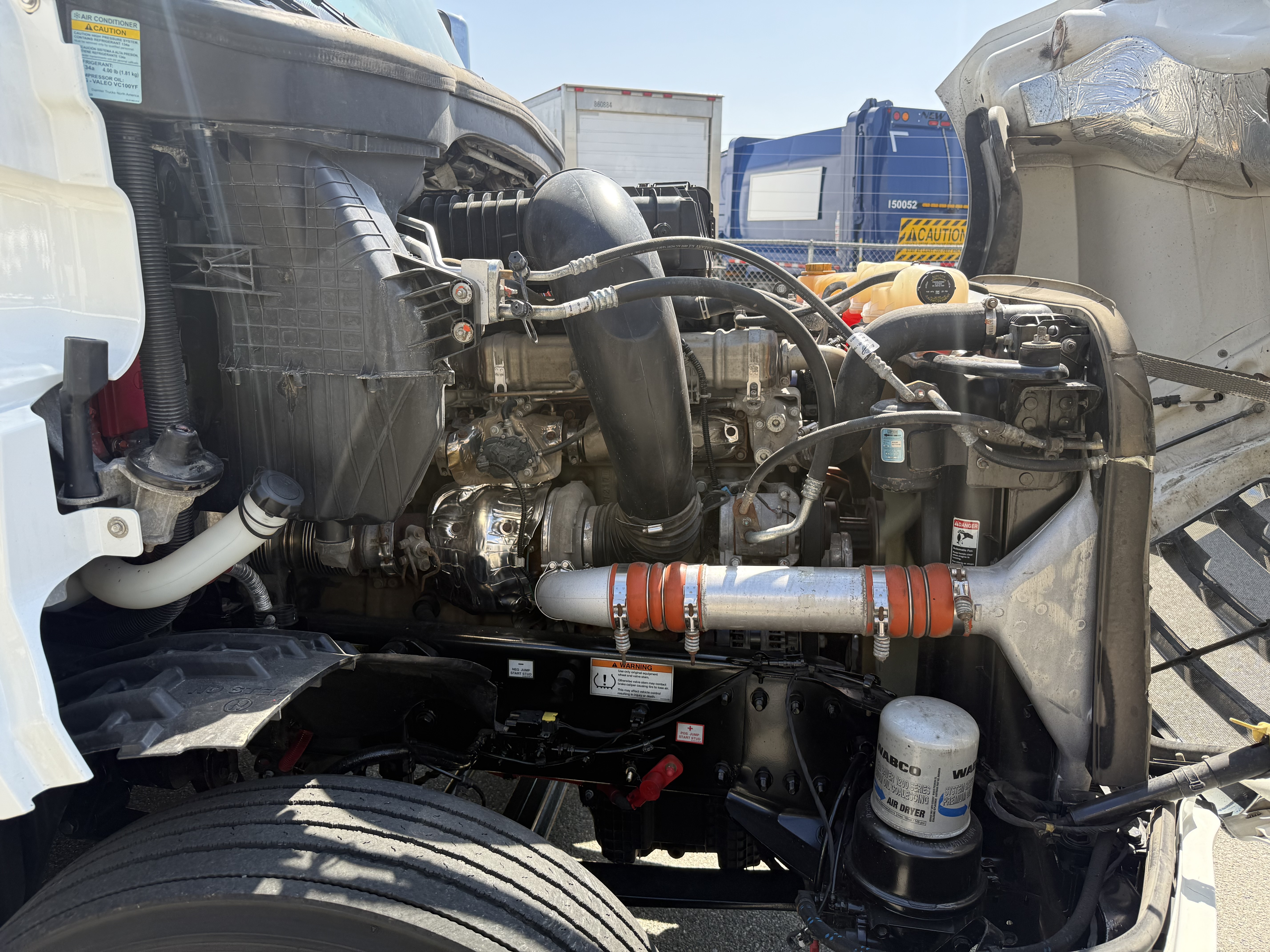 2023 FREIGHTLINER CASCADIA 126SLP - image 9