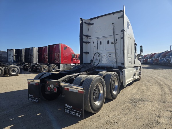 FREIGHTLINER CASCADIA 126SLP 2023