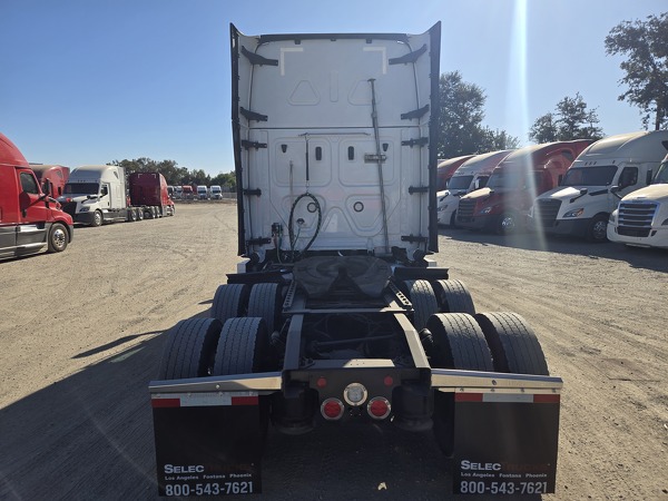 FREIGHTLINER CASCADIA 126SLP 2023