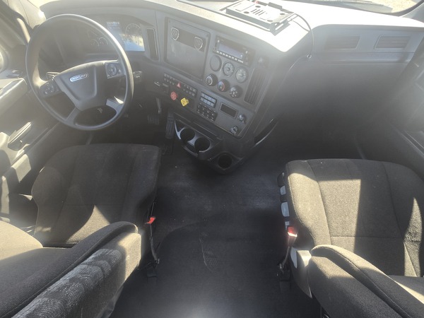FREIGHTLINER CASCADIA 126SLP 2023