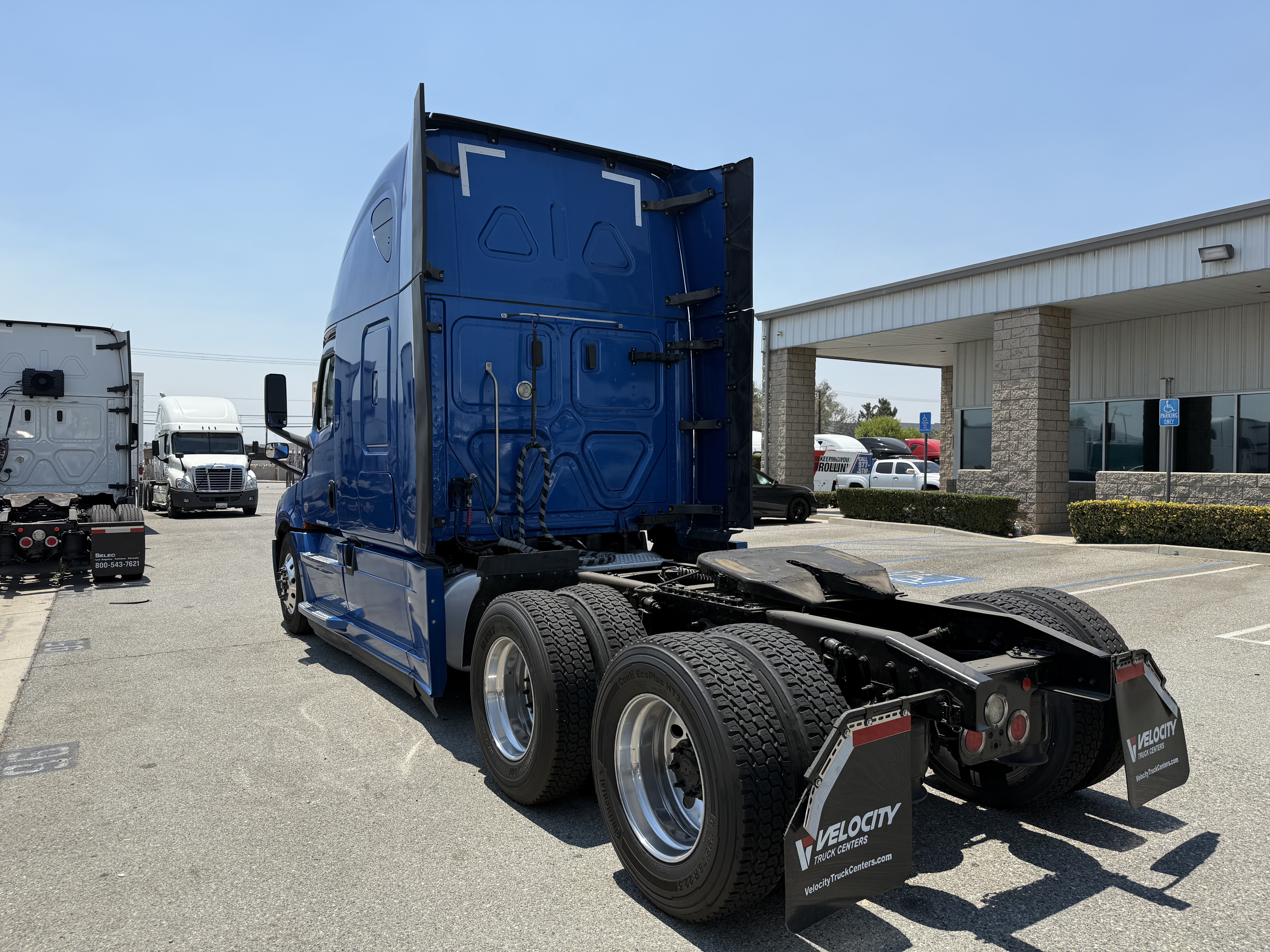 2019 FREIGHTLINER CASCADIA 126SLP - image 4