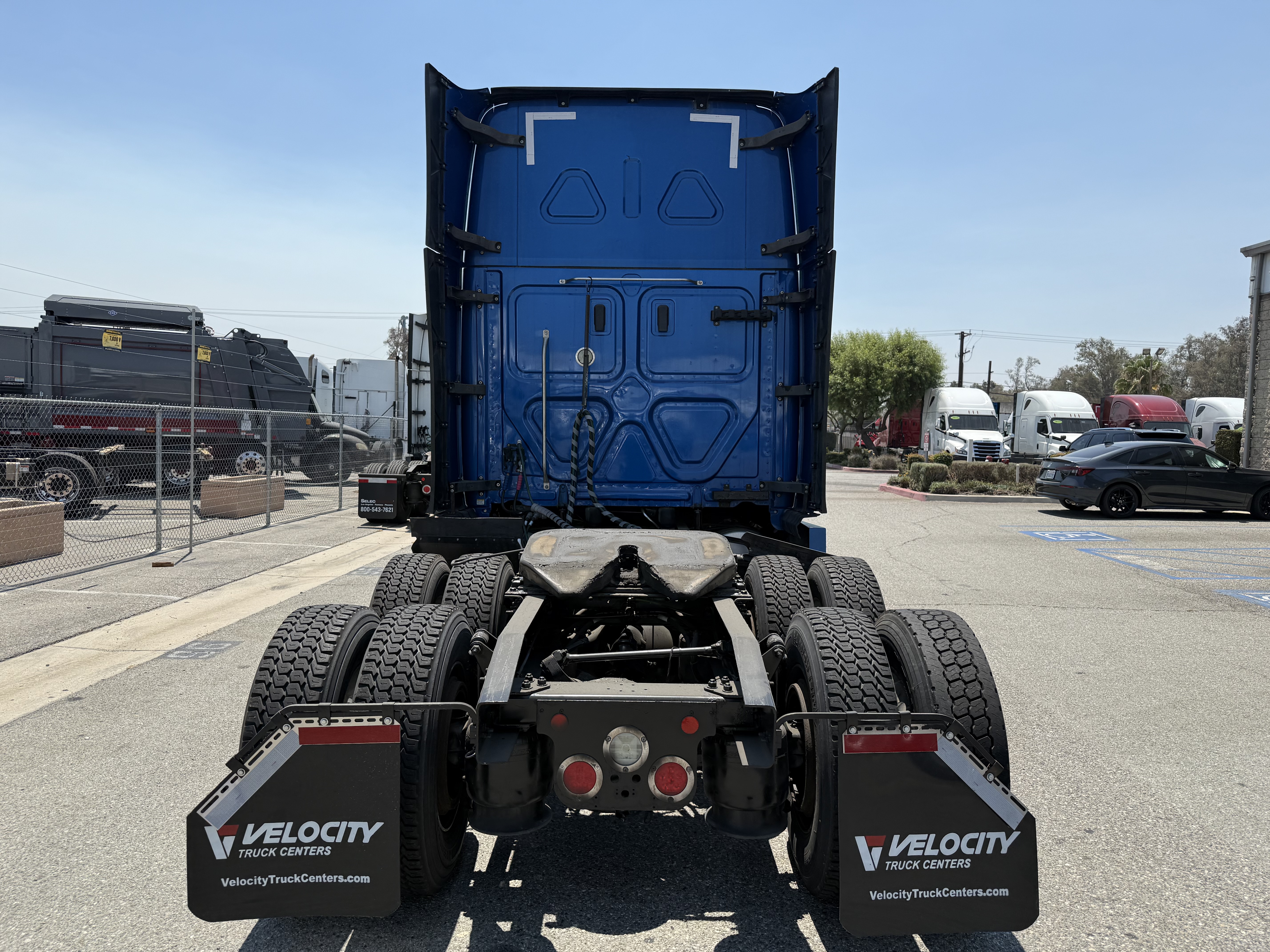 2019 FREIGHTLINER CASCADIA 126SLP - image 5