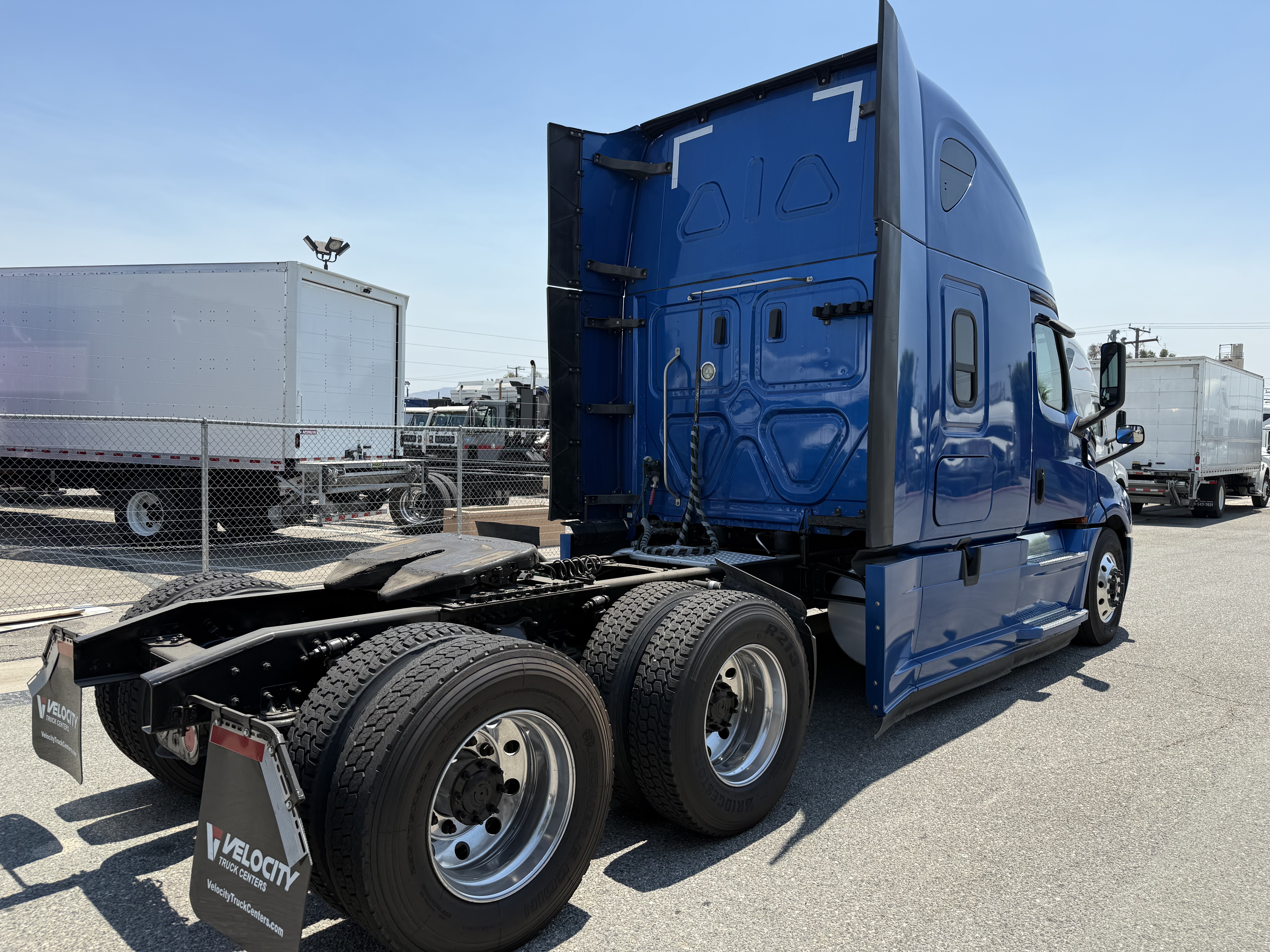 2019 FREIGHTLINER CASCADIA 126SLP - image 7